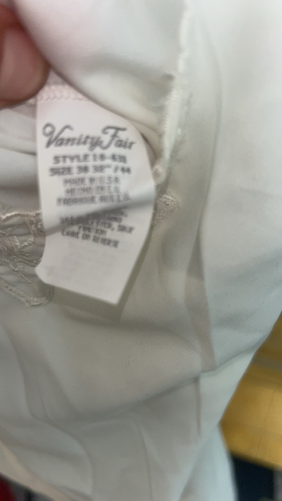 VINTAGE VANITY FAIR LONG IVORY SLIP DRESS STYLE 10-631 SIZE 32 32″/38 CLASSIC US