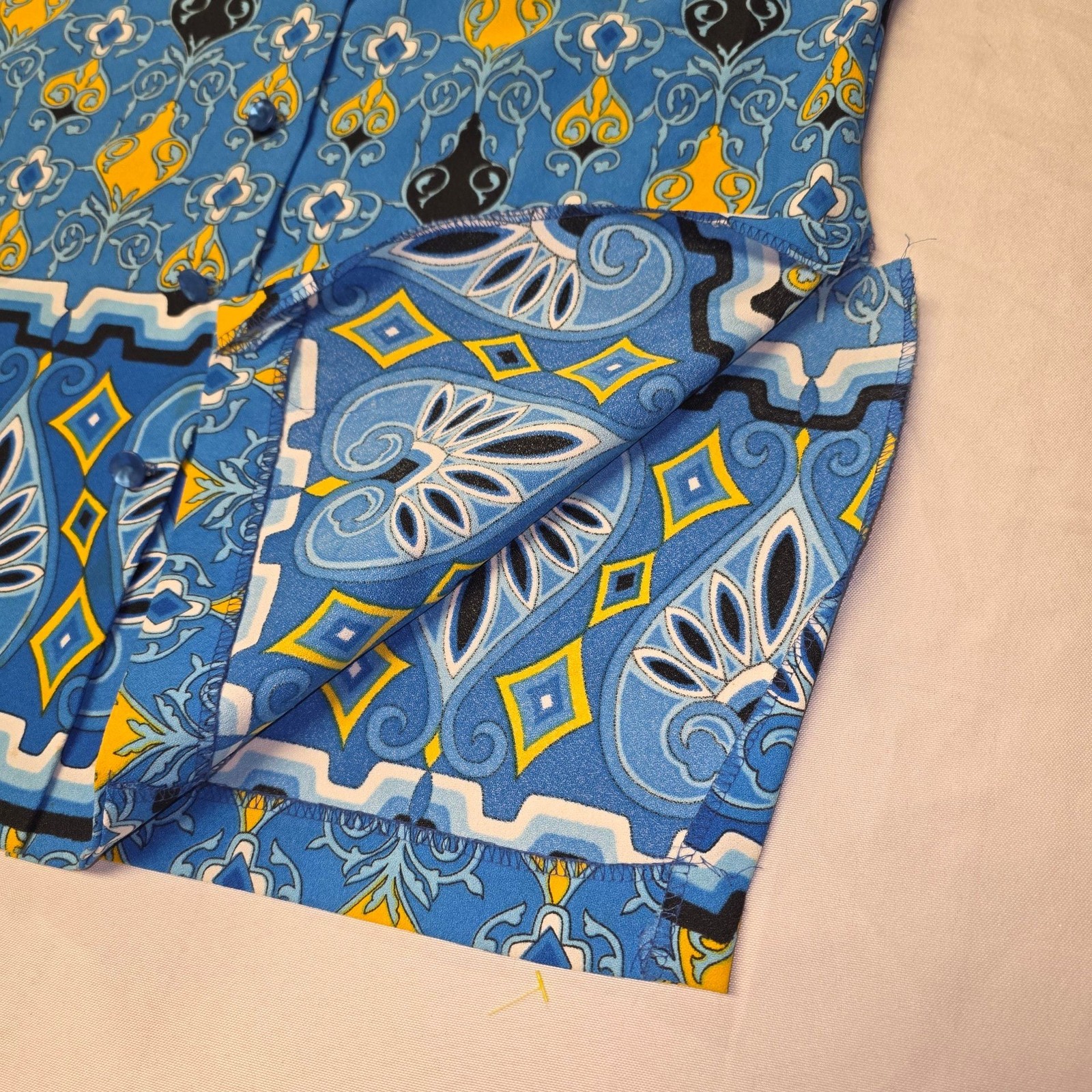Vintage 60’s Pykettes Blue and Yellow Geometric Print women’s blouse shirt