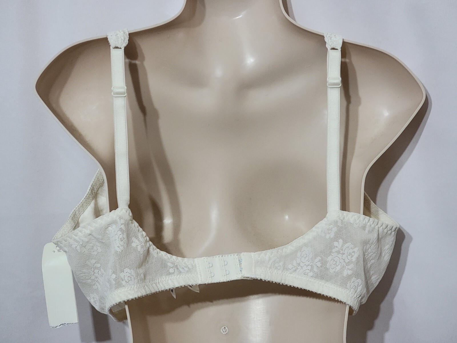 NWTS VINTAGE CABERNET SHEER FLORAL LACE NYLON STRETCH BRA #10155 SZ40D WHITE USA