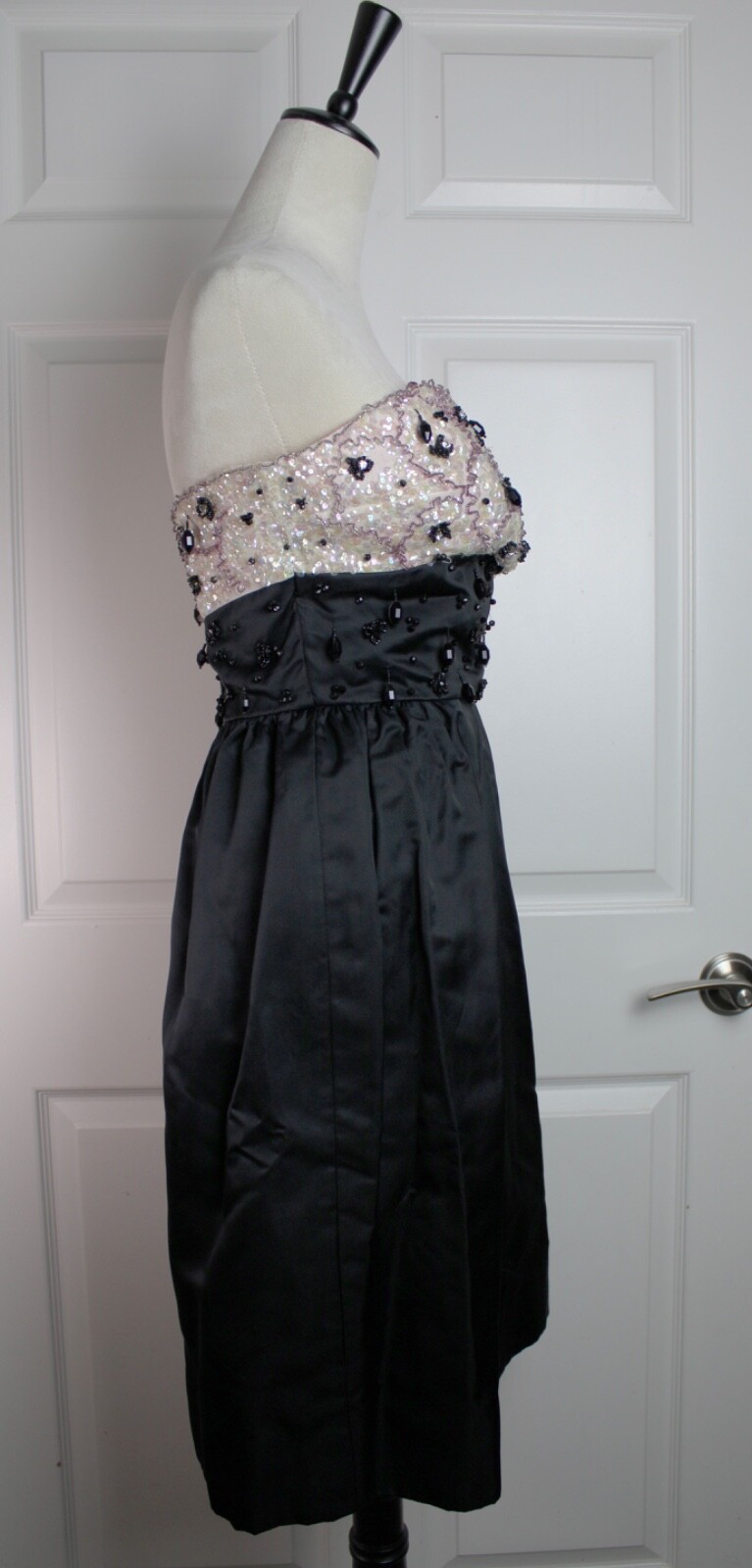VTG Black Satin Sleeveless Dress Ivory Bodice Beaded Sequin Conmatic Zipper XS/S
