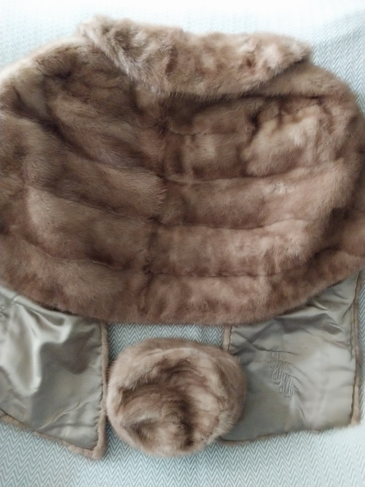 Vintage Miller’s French Room Knoxville Fur Shole Cape Wrap Matching Hat Pockets