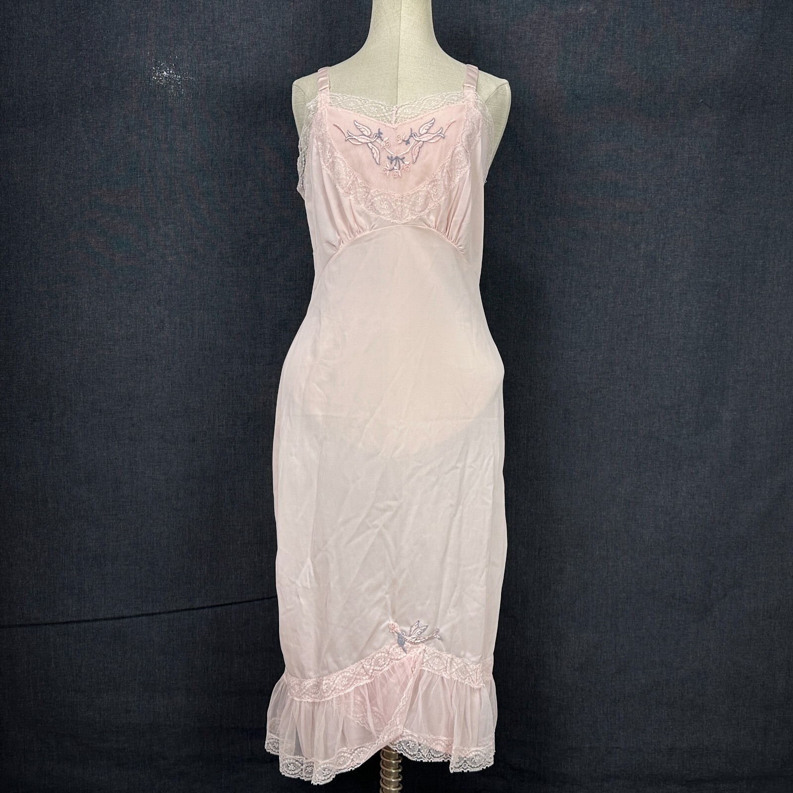 Pretty Vintage full slip Chiffon Doves & Lace CARILLON 34 Pink Embroidered 1950s