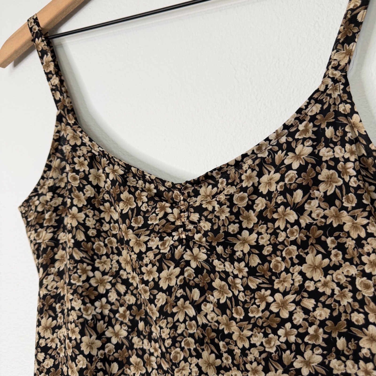 Vintage Y2K Old Navy – Strappy Dark Floral Mini Cami Slip Dress 00’s 90’s Vibes