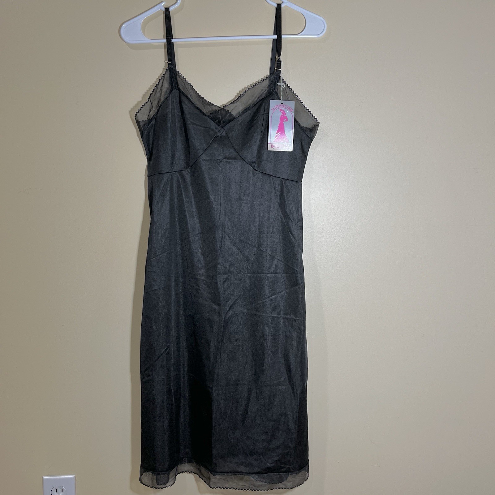 New SLIPERFECTION Lady Ester Black Sexy Slip 34 B Lacy Sheer Hem Scalloped Trim