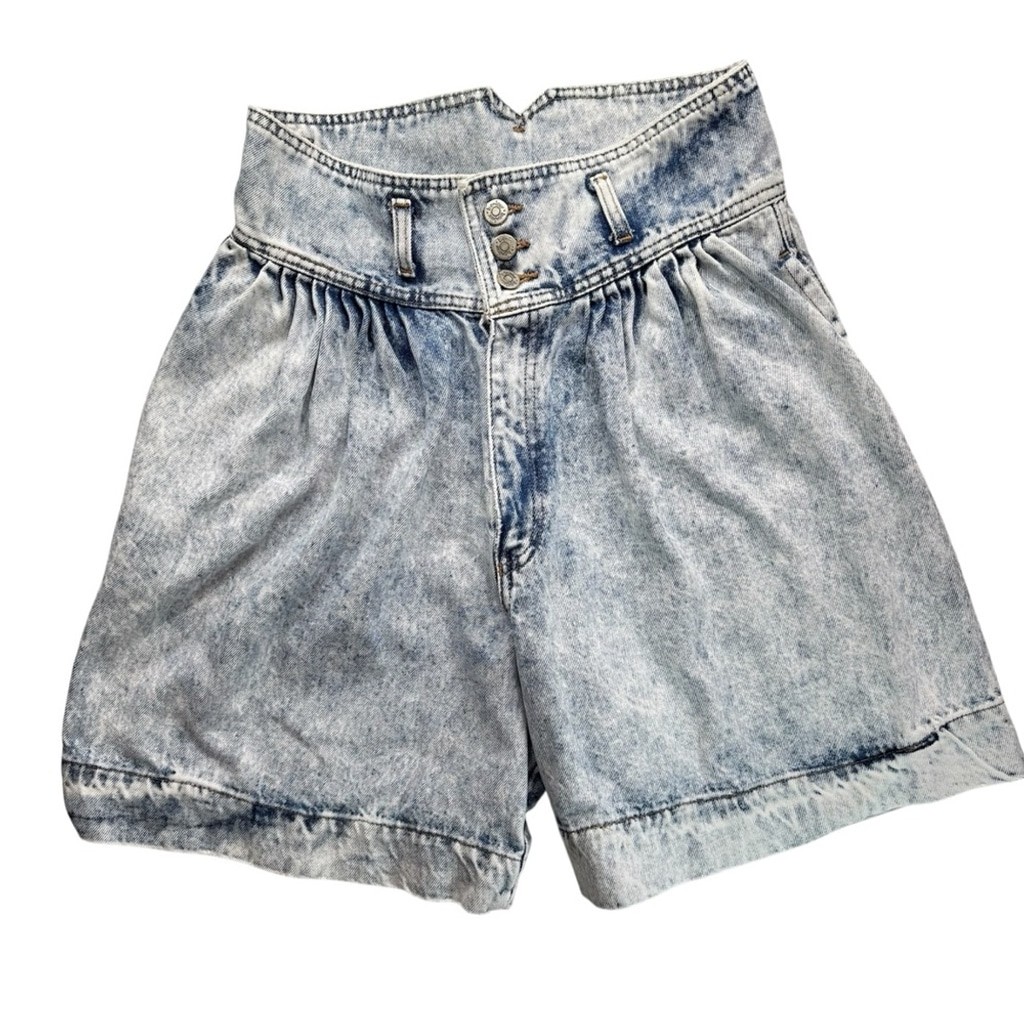 Bonjour Vintage 80s Acid Wash High waisted Pleated Front Shorts Throwback OG
