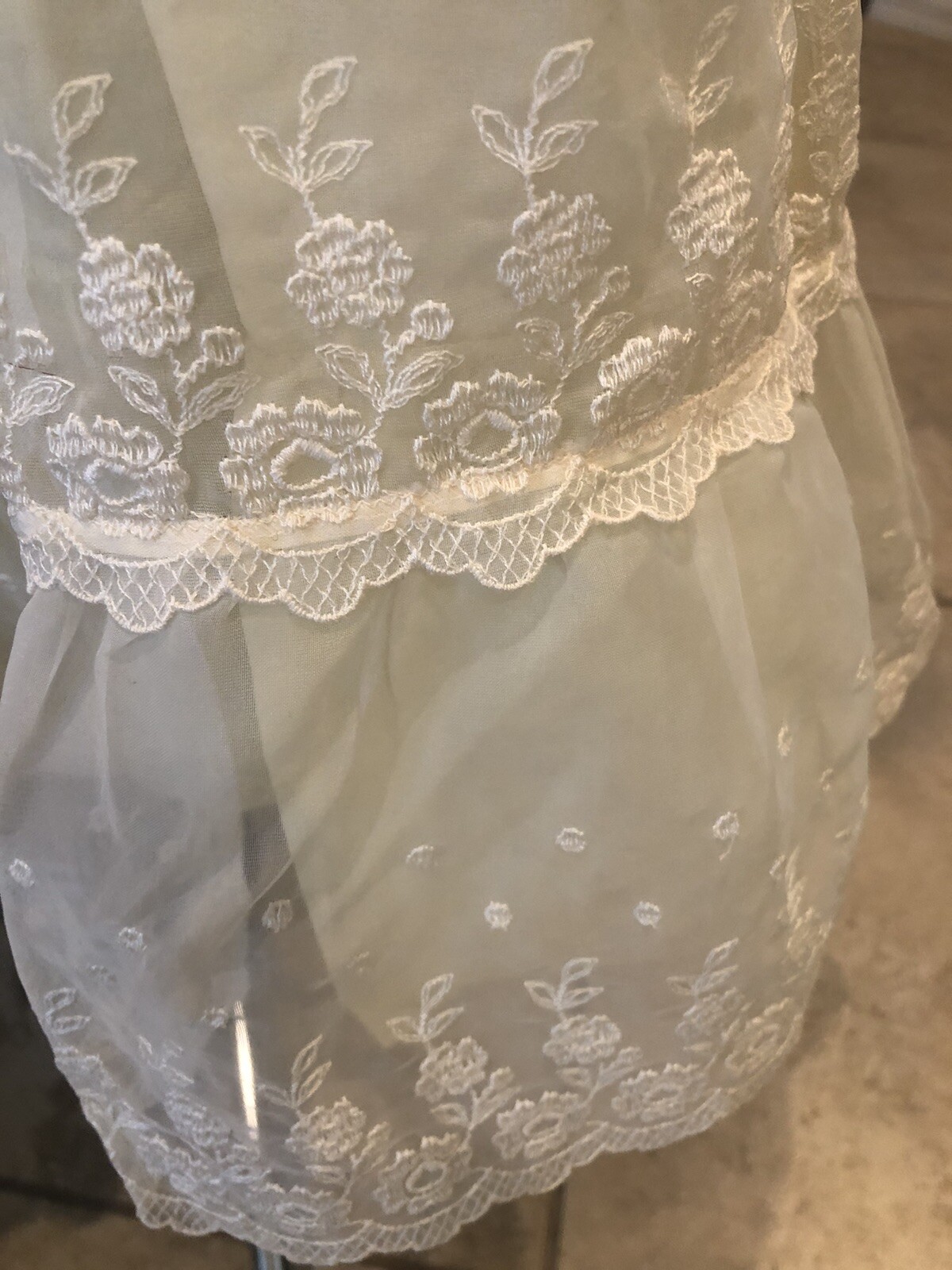 Vintage Ivory 50s Silky Nylon & Lacy Taffeta Jive Rockabilly Half Slip Petticoat