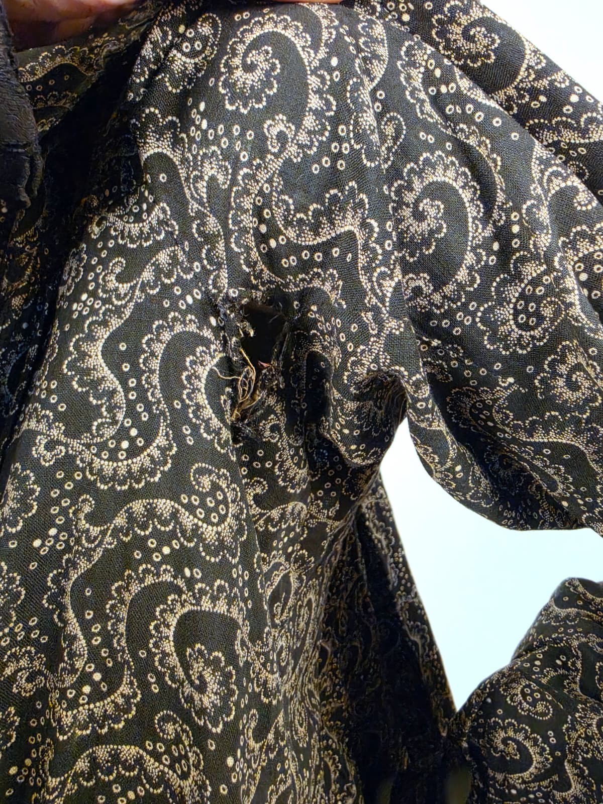 VICTORIAN 19TH C PRINT CALICO COTTON MATERNITY WRAPPER DRESS W BUSTLE REAR 