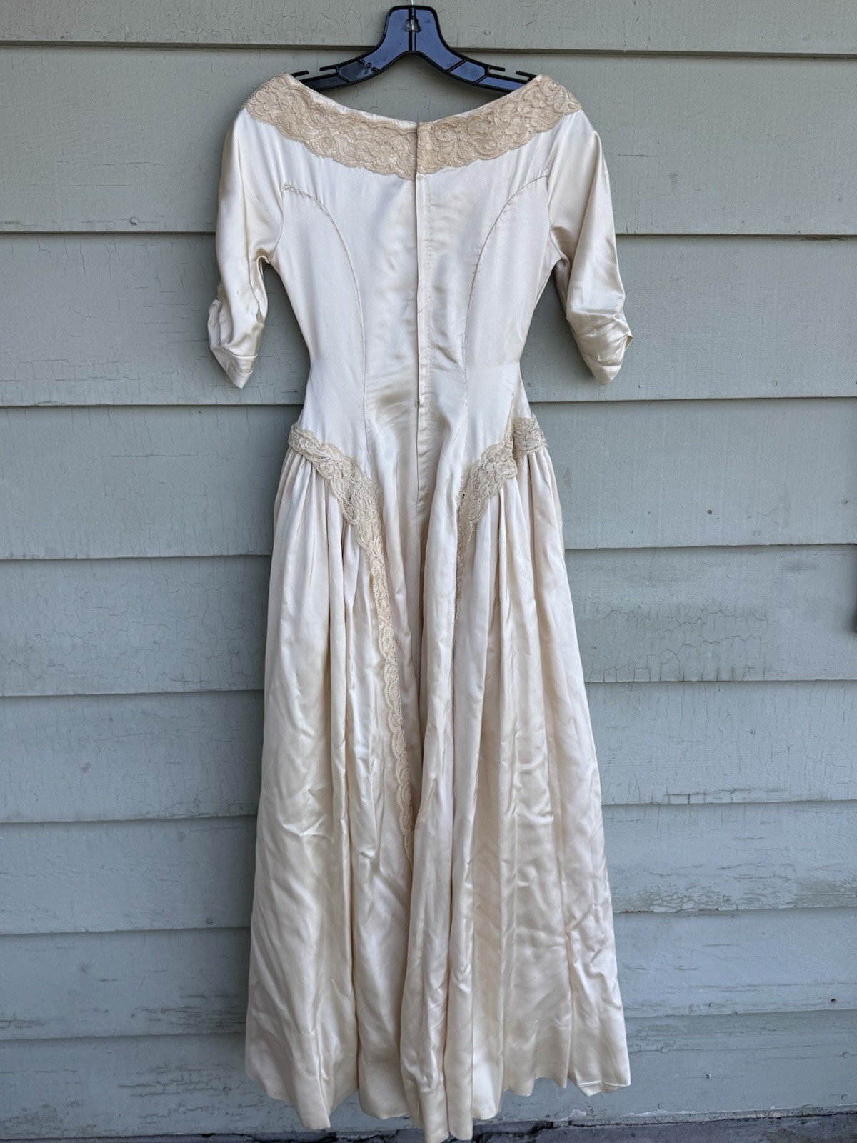 Vtg 40/50’s Satin Wedding Dress Beige Cream Lace Size 2 ? Lace Sequins 22” Waist