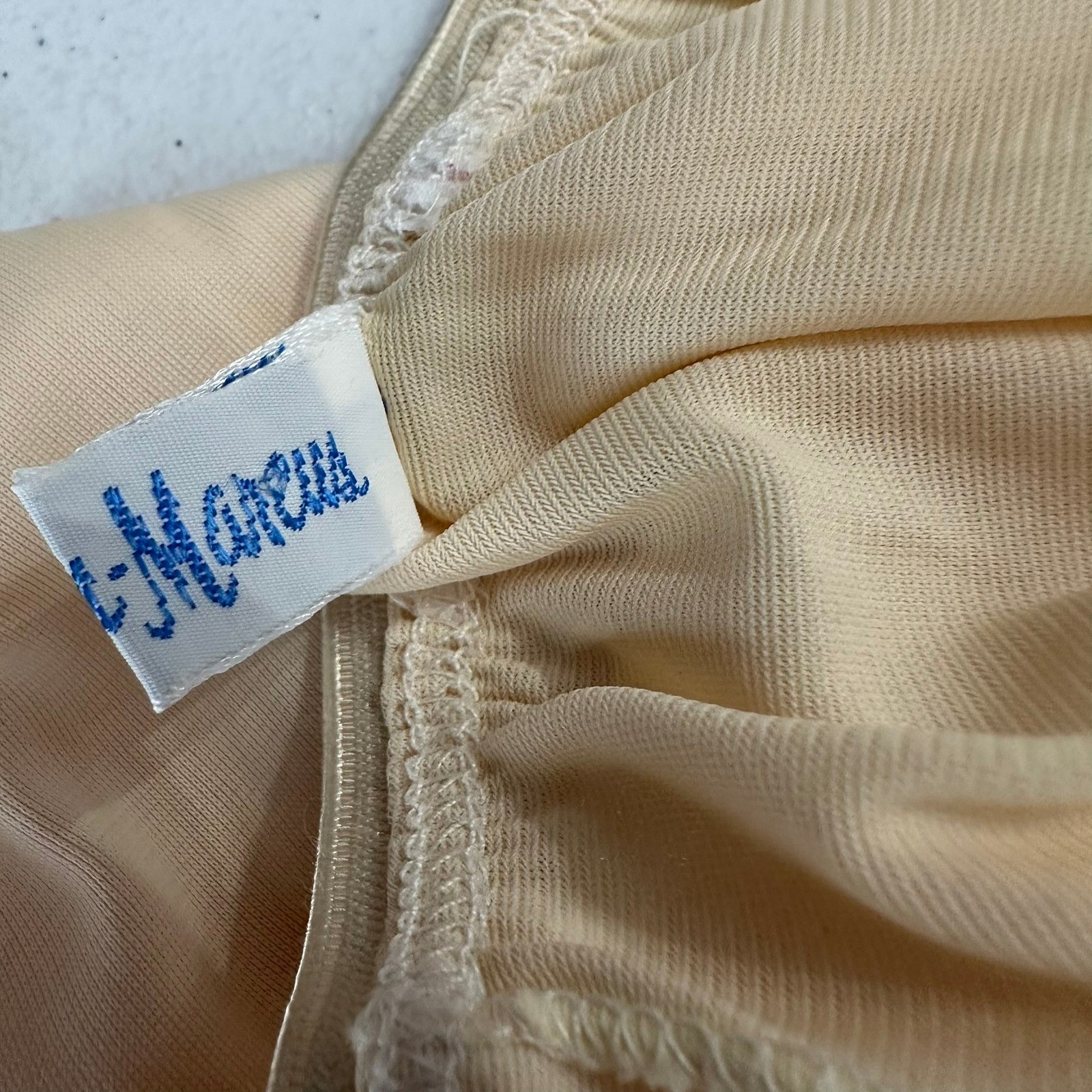 Vintage Neiman Marcus Women Half Slip Size M Beige Lace Trim Feminine Minimalist