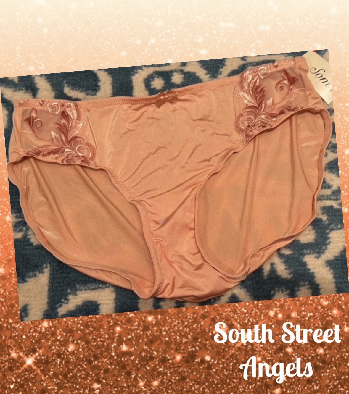 VINTAGE SOMA ~ PEACHY ~ SENSUOUS LACE HIPSTER PANTIES ~ SIZE MEDIUM