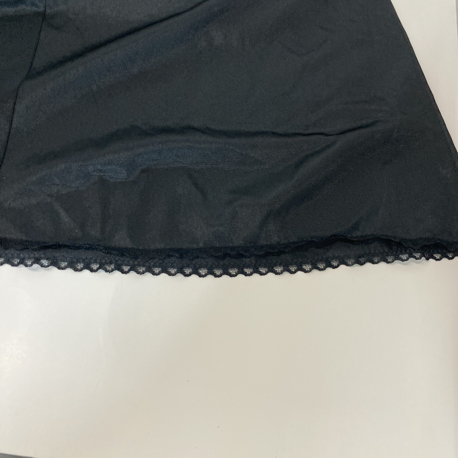 Formfit Slip Vintage Black 34 (10-12) Preowned Excellent Condition