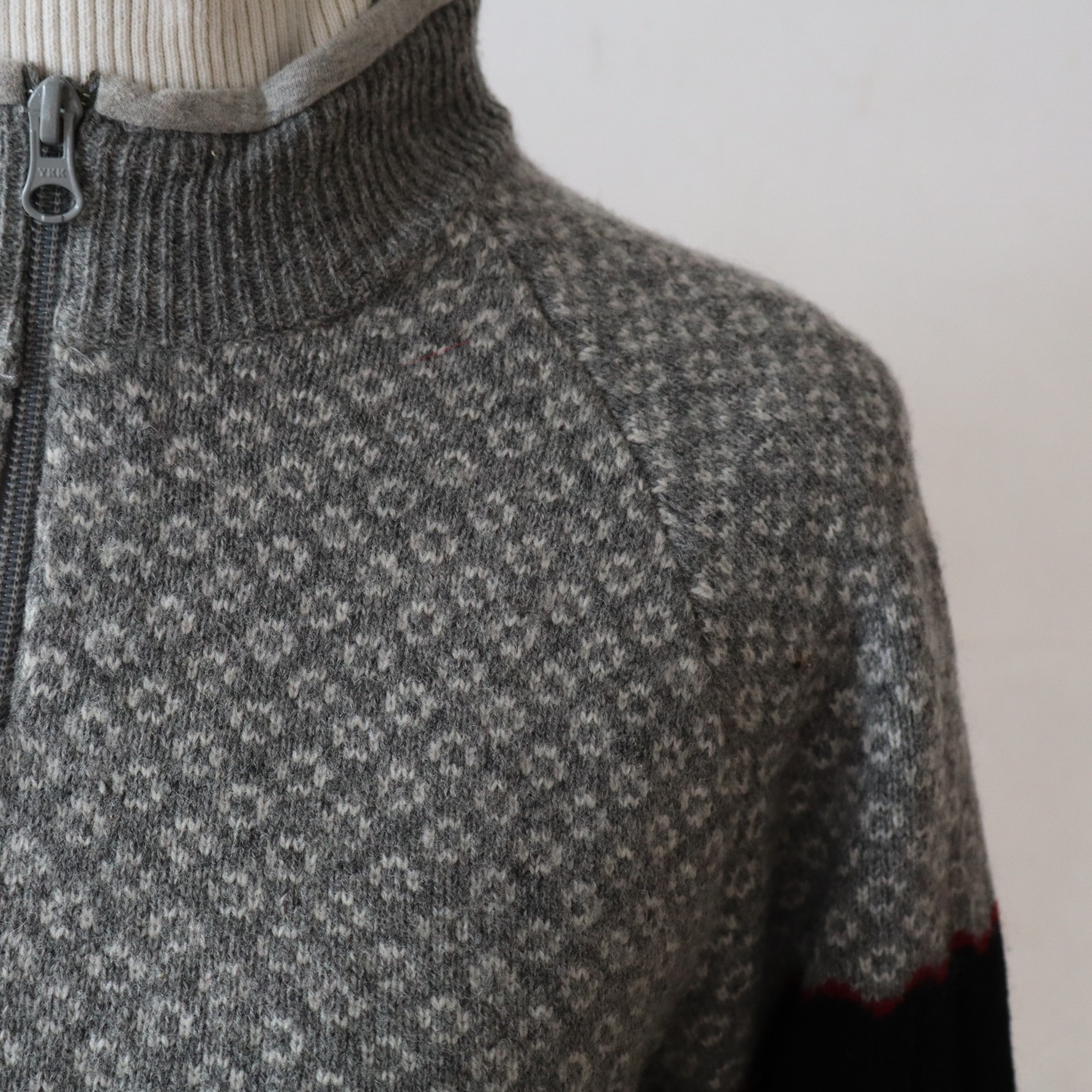 Vtg Women’s Woolrich Pullover Zip Sweater Nordic Black, Gray, Red Sz Small