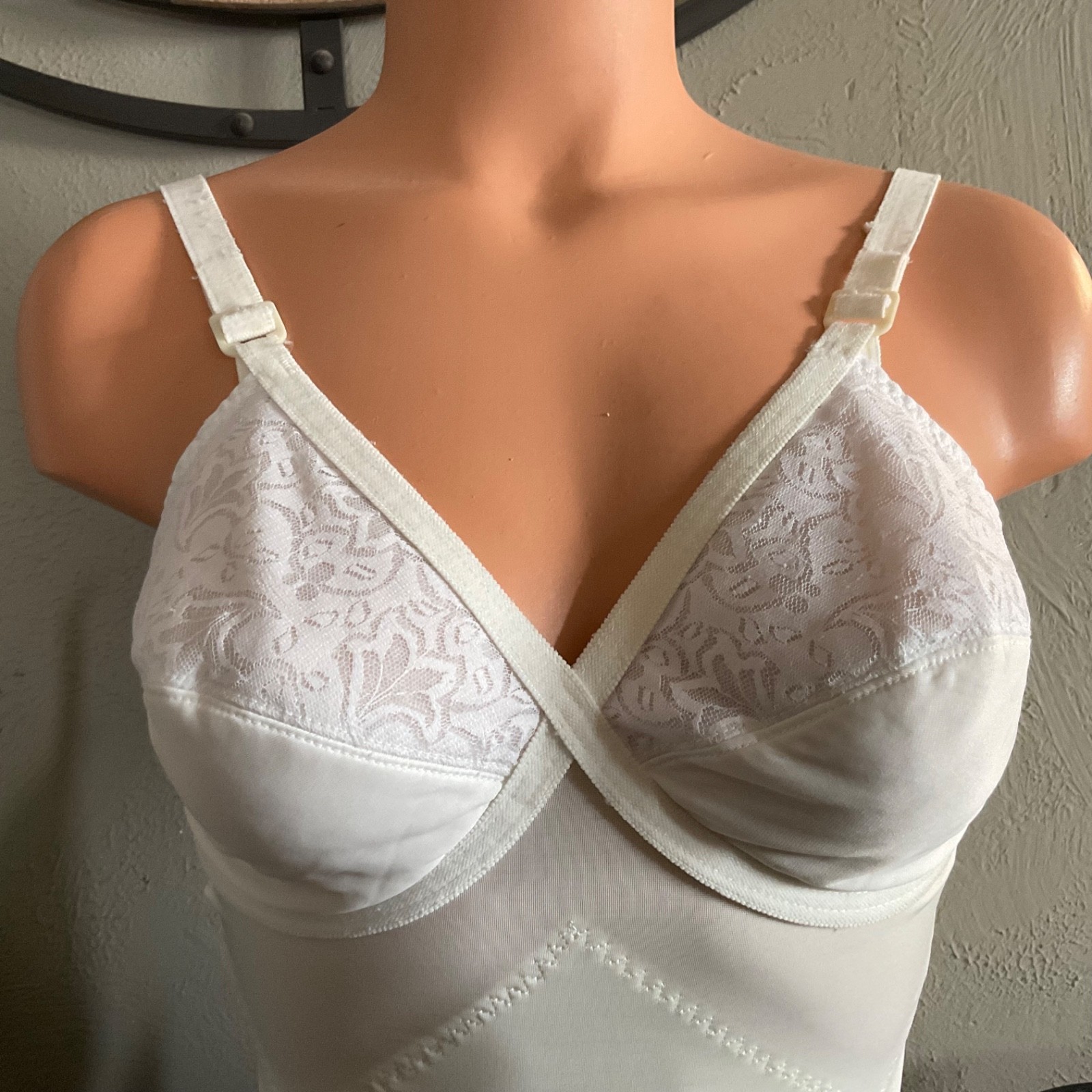 Vintage All in One Girdle ShapeWear White Stretch Bodysuit Wire Free Girdle 36B