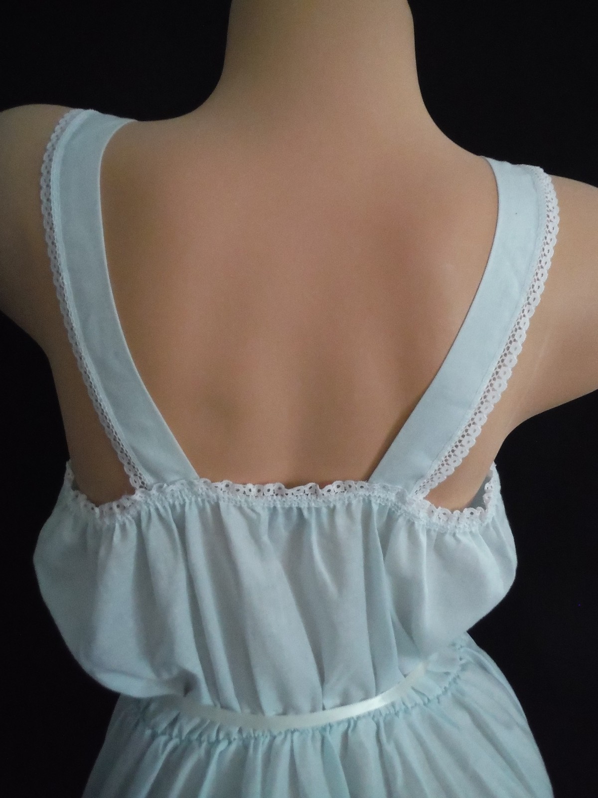 Vtg 80s SOFT MOMENTS Rare Cottagecore Beautiful Feminine Nightgown Soft Cotton M