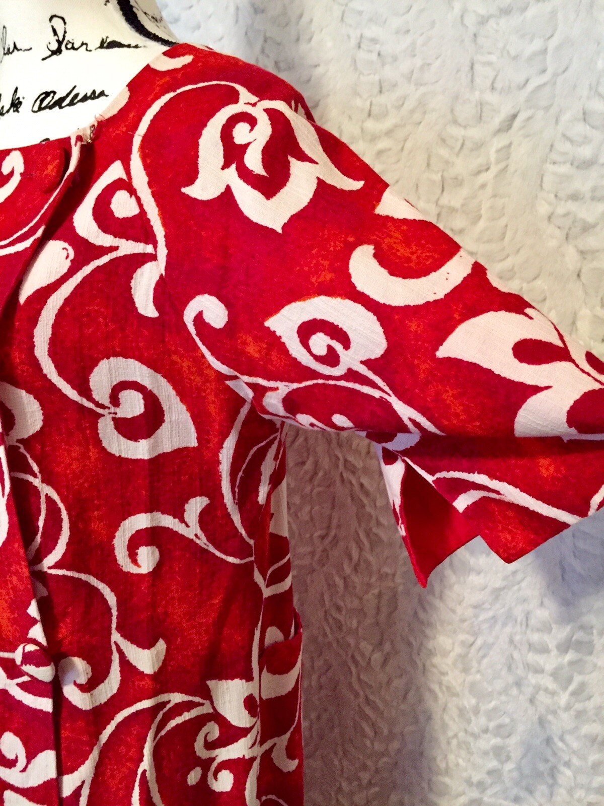 VTG 1960s to 1970s Kiyomi of Hawaii Muumuu Wrap Dress Red Orange Floral Medium