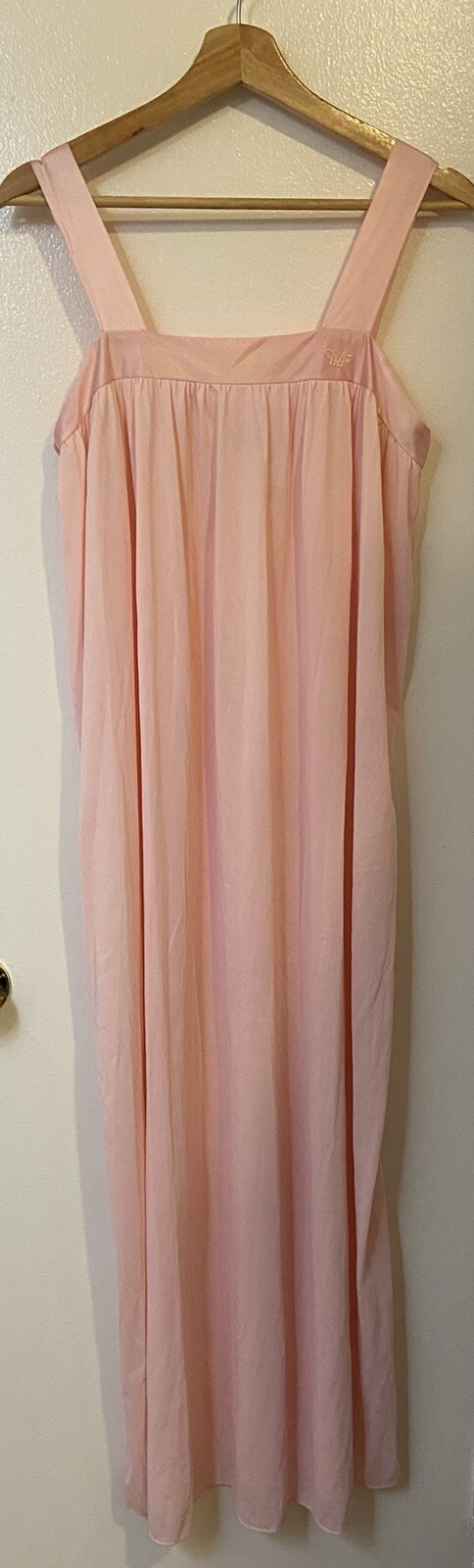 Vtg Diane Von Furstenberg Pink Nylon Long Nightgown Med Sleeveless Wide Strap M
