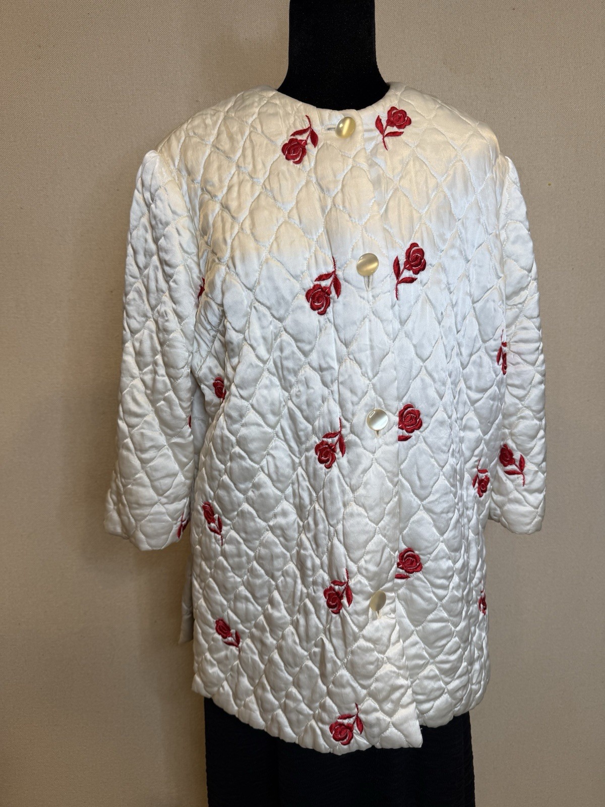 Vintage Satin Quilted Robe Inspired Rhapsody By Glazier Ivory Red Roses MCM GUC