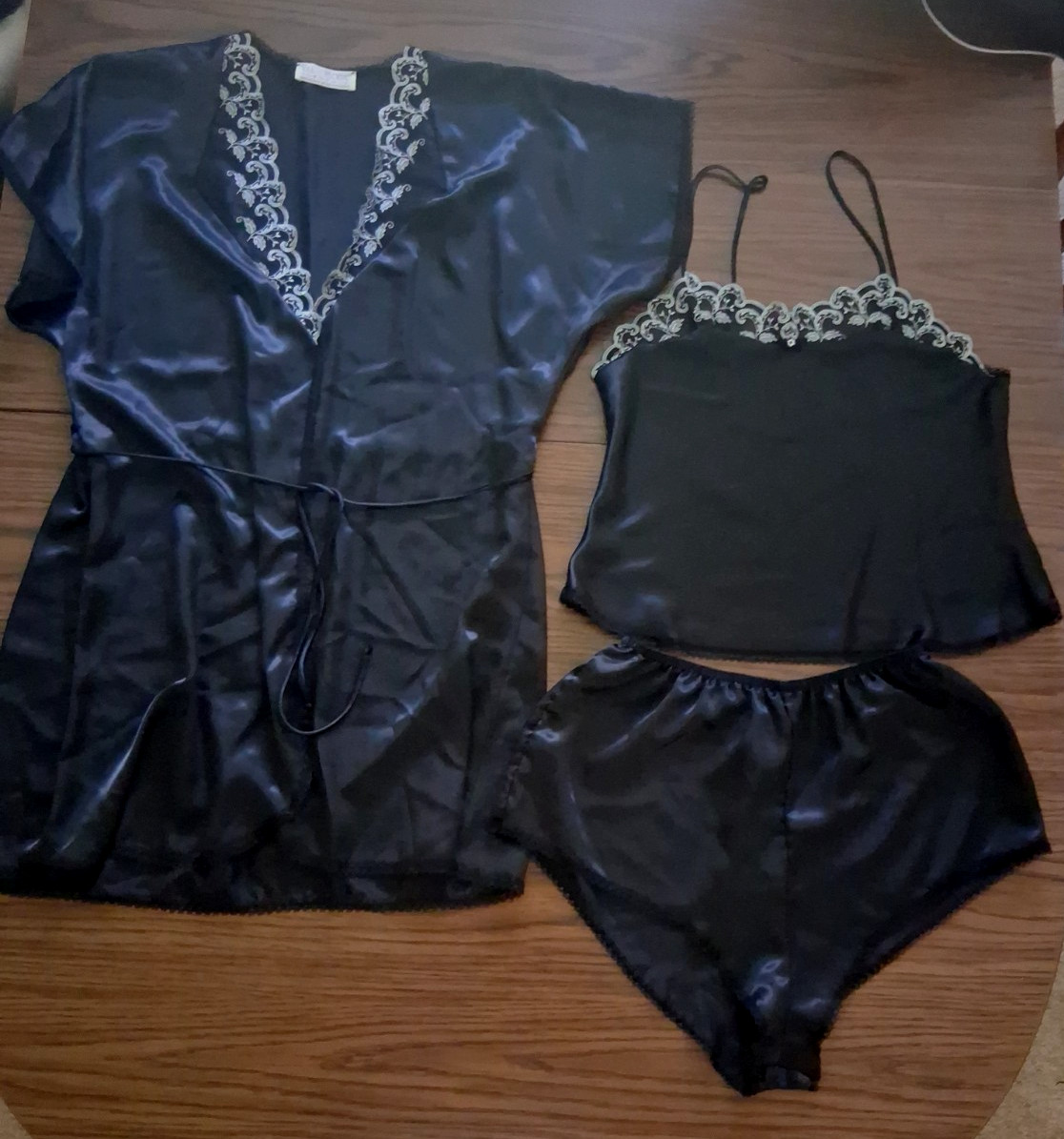 VTG Val Mode Pajama Set w Robe Black Gray Made in the USA Sz Medium runs small