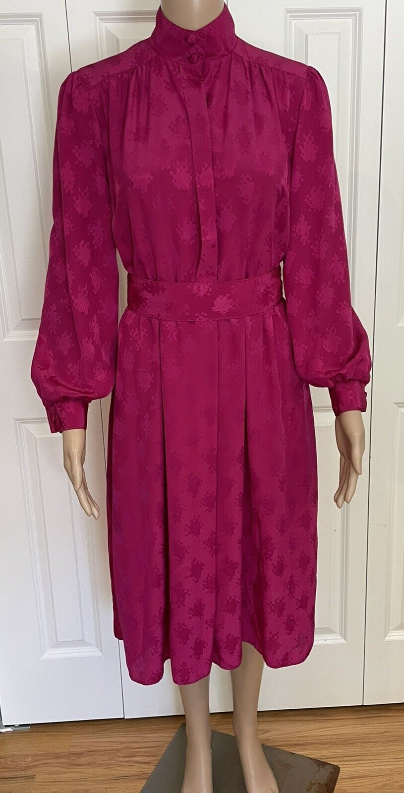 Vintage Caron Petite Chicago PS Magenta Shiny High Neck Belted Blouson Dress