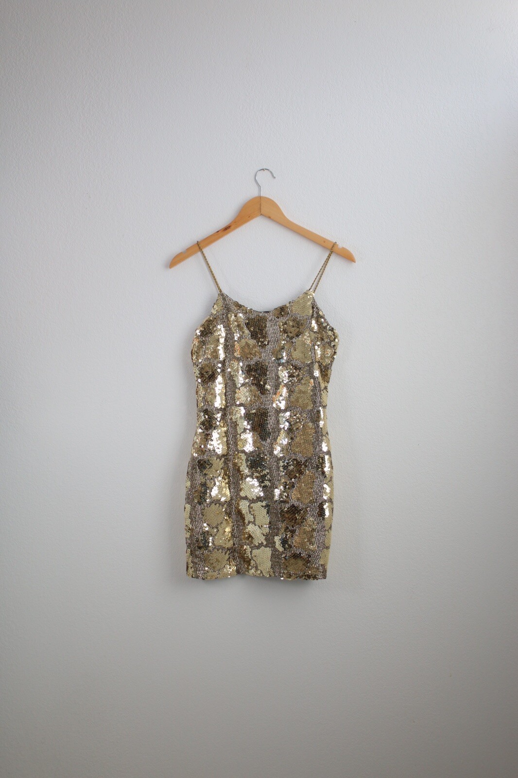$398 Vtg Karen Lucas 4 Niki GOLD Sequin Form Fitting Dress Spaghetti Straps Sz 2