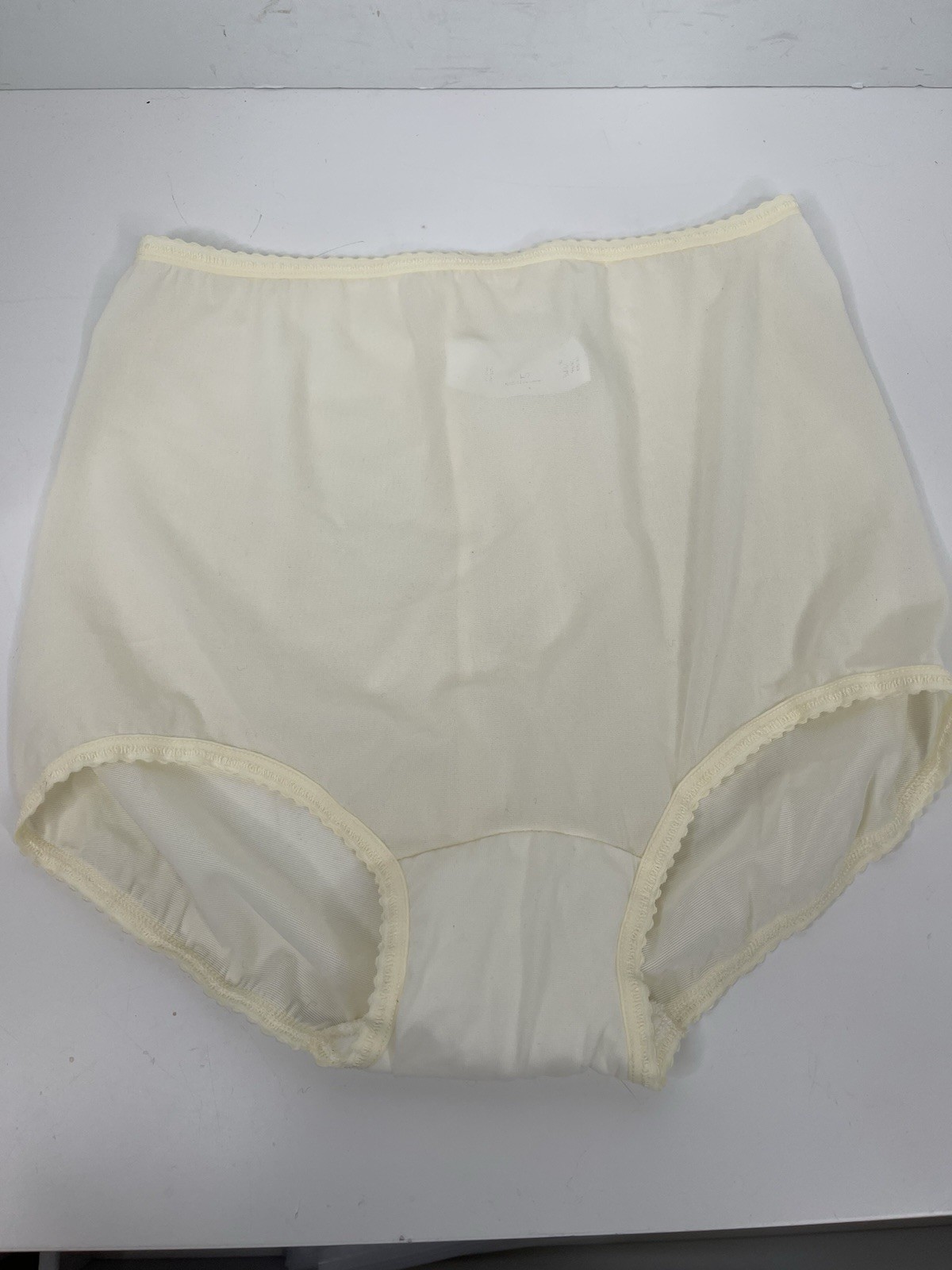 3 VTG Bali Skimp Scamp Panties 2633 sz 7 granny sissy nylon Sheer Wide Gusset