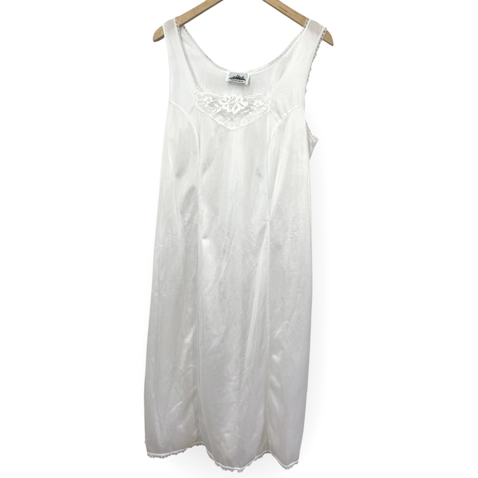 Metropolitan Full Slip Women’s Medium White Lace Trim Nylon Made In USA Vintage