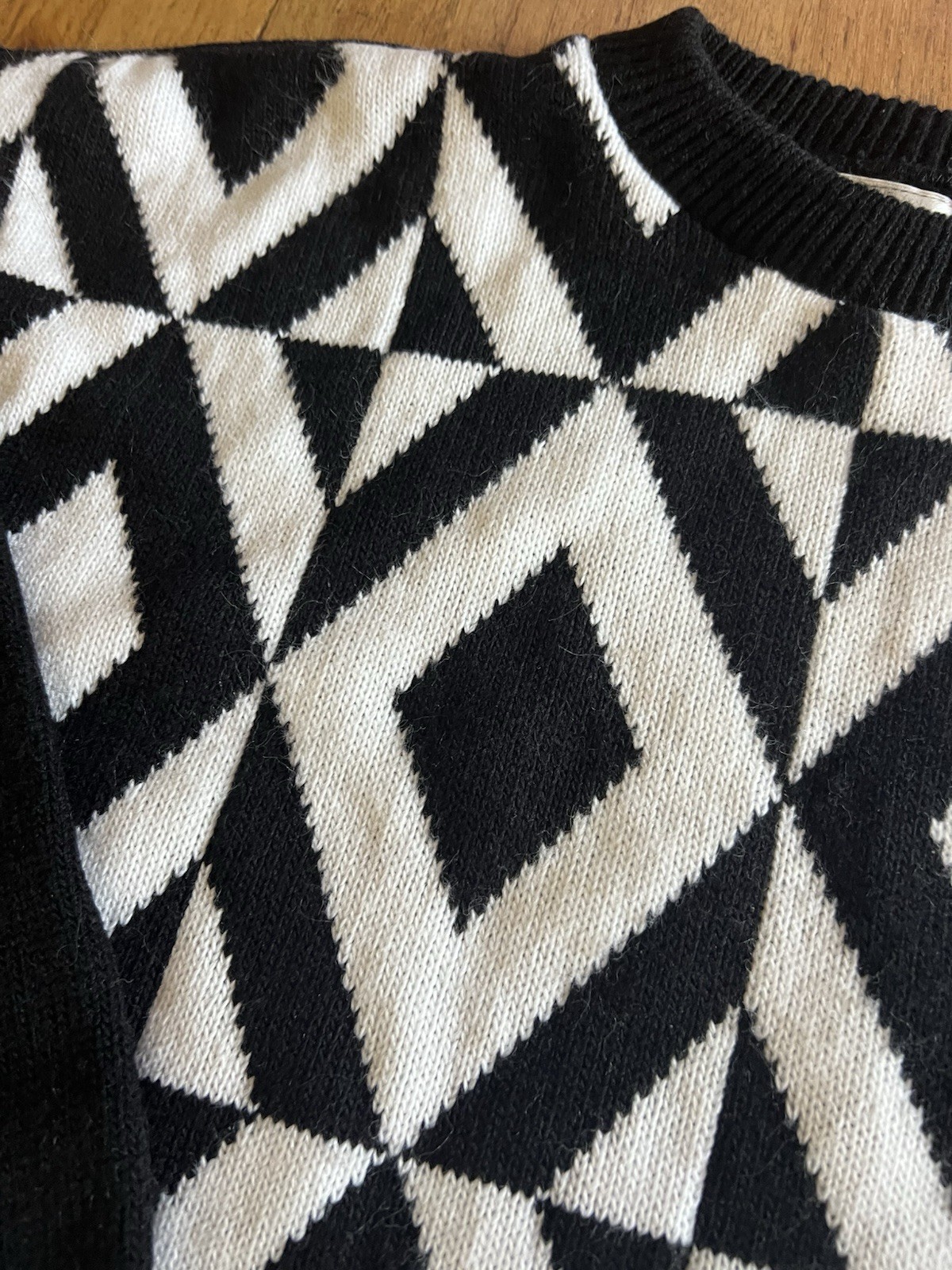 Vintage 80’s Yarnworks Black And White Geometric Women’s Sweater Made In USA