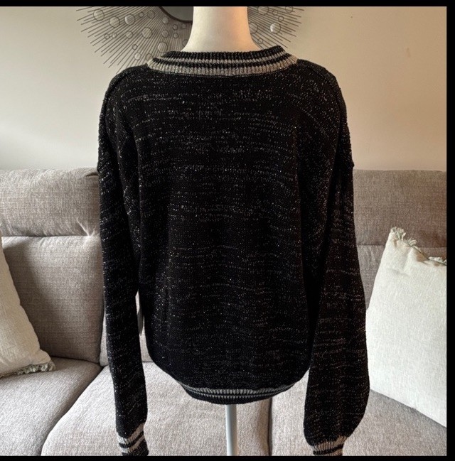 Bramble Lane Vintage 1980’s Black and Silver V-Neck Women’s Sweater LARGE NWT
