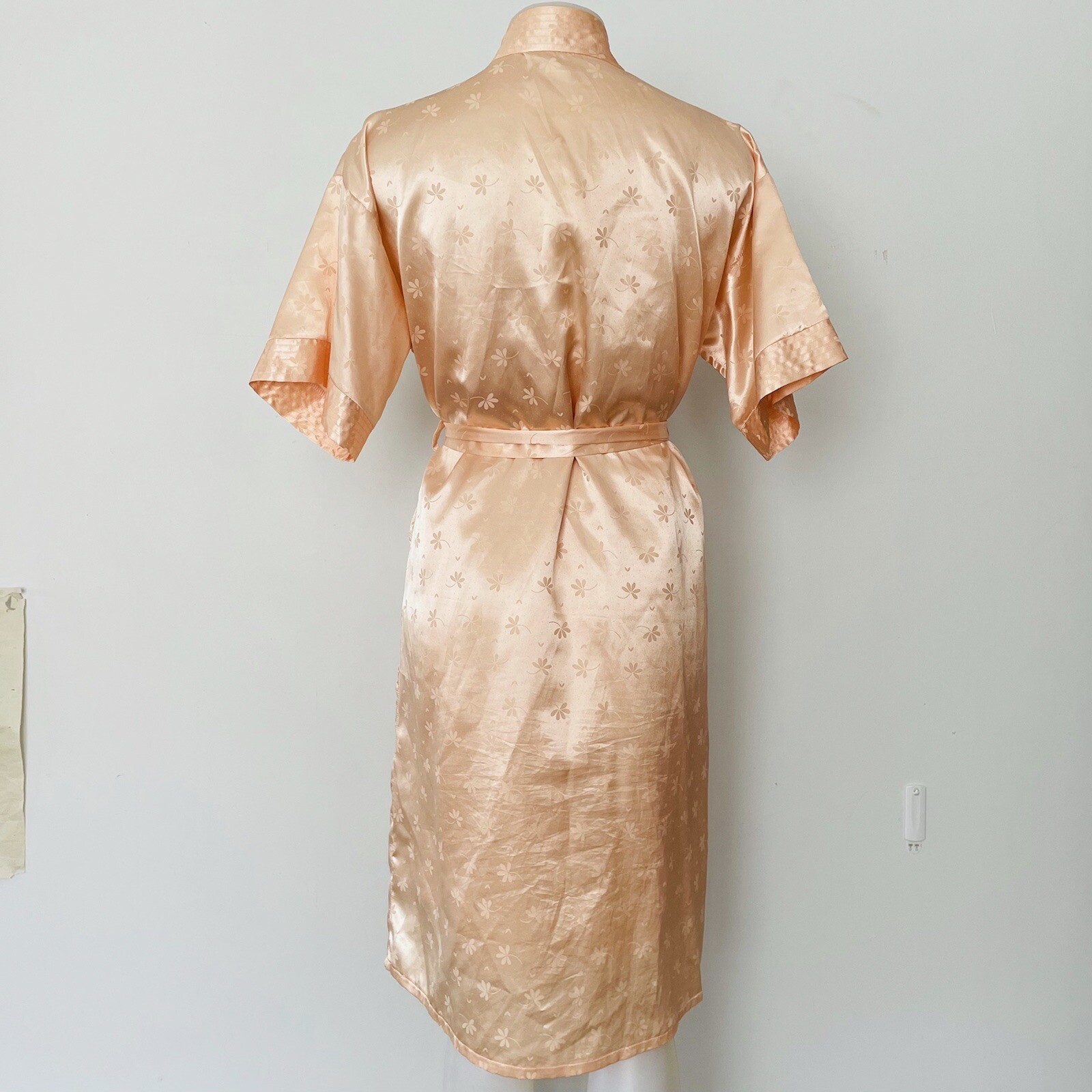 Vintage women’s apricot floral satin night slip dress & dressing gown size S M
