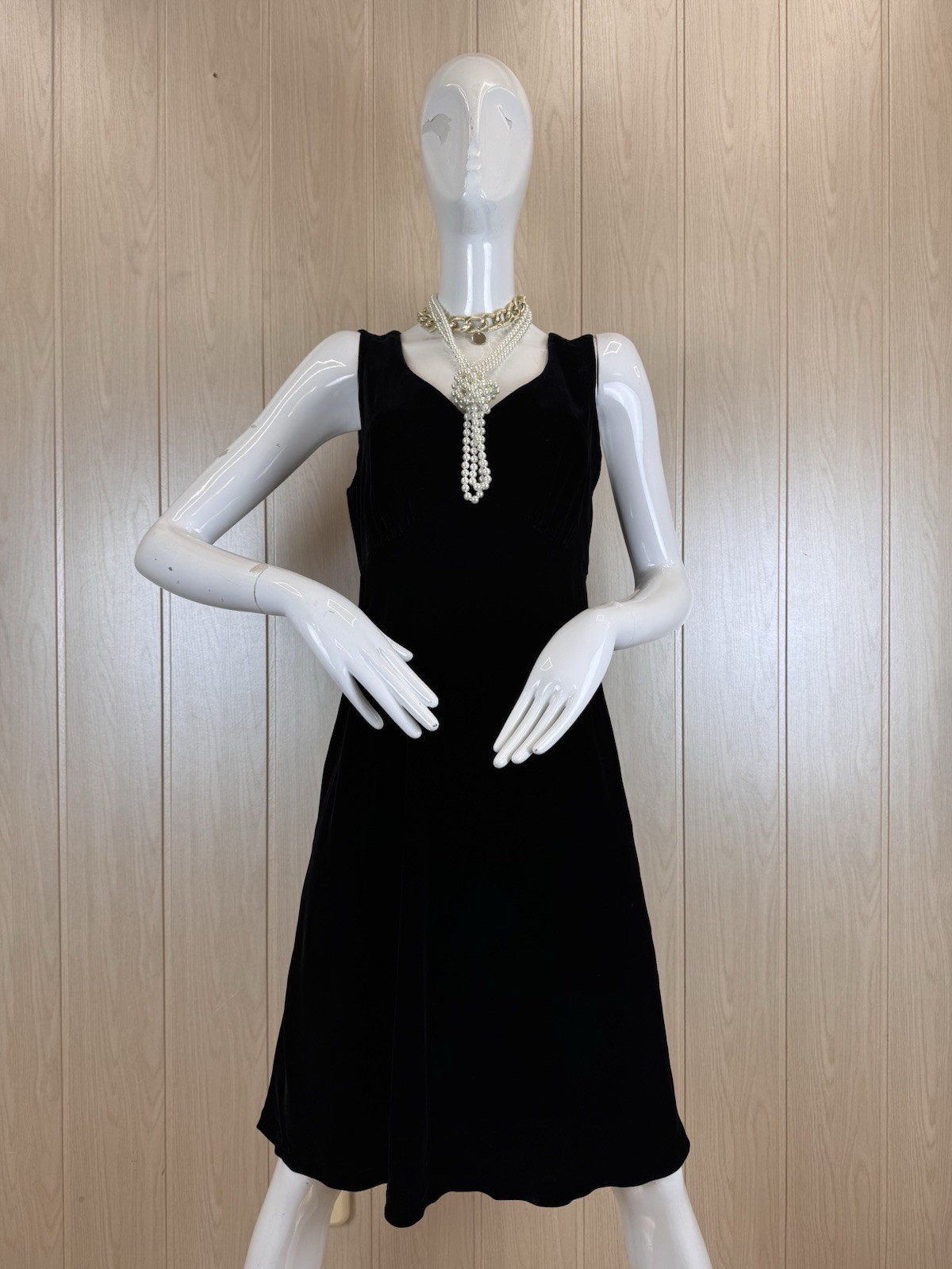 Vintage Laura Ashley Black Crushed Velvet Midi Dress Silk/Viscose UK12 US8