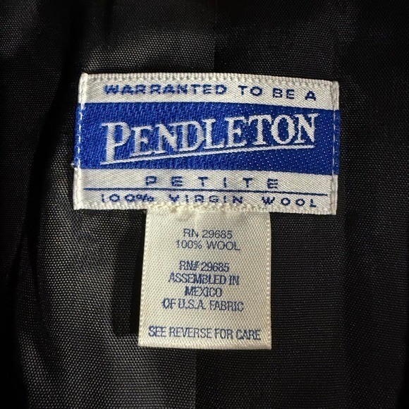 Pendleton Red Black Plaid Virgin Wool Blazer Jacket Petite Vintage Women’s