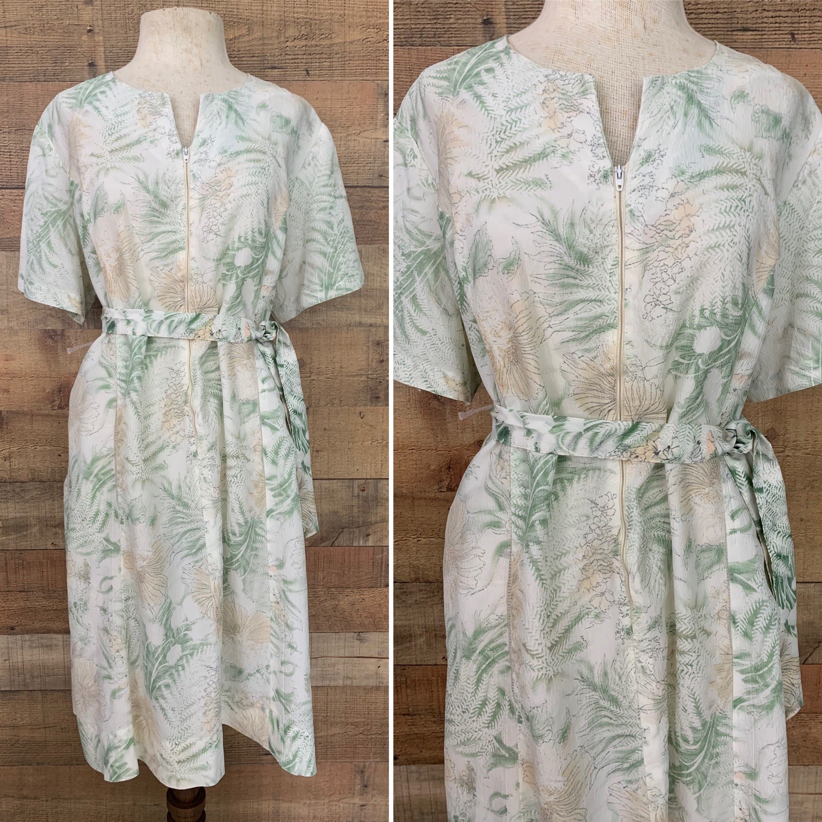 Vintage 1960s Nylon floral Belted Zip front Dress 48”Bust /42” Waist