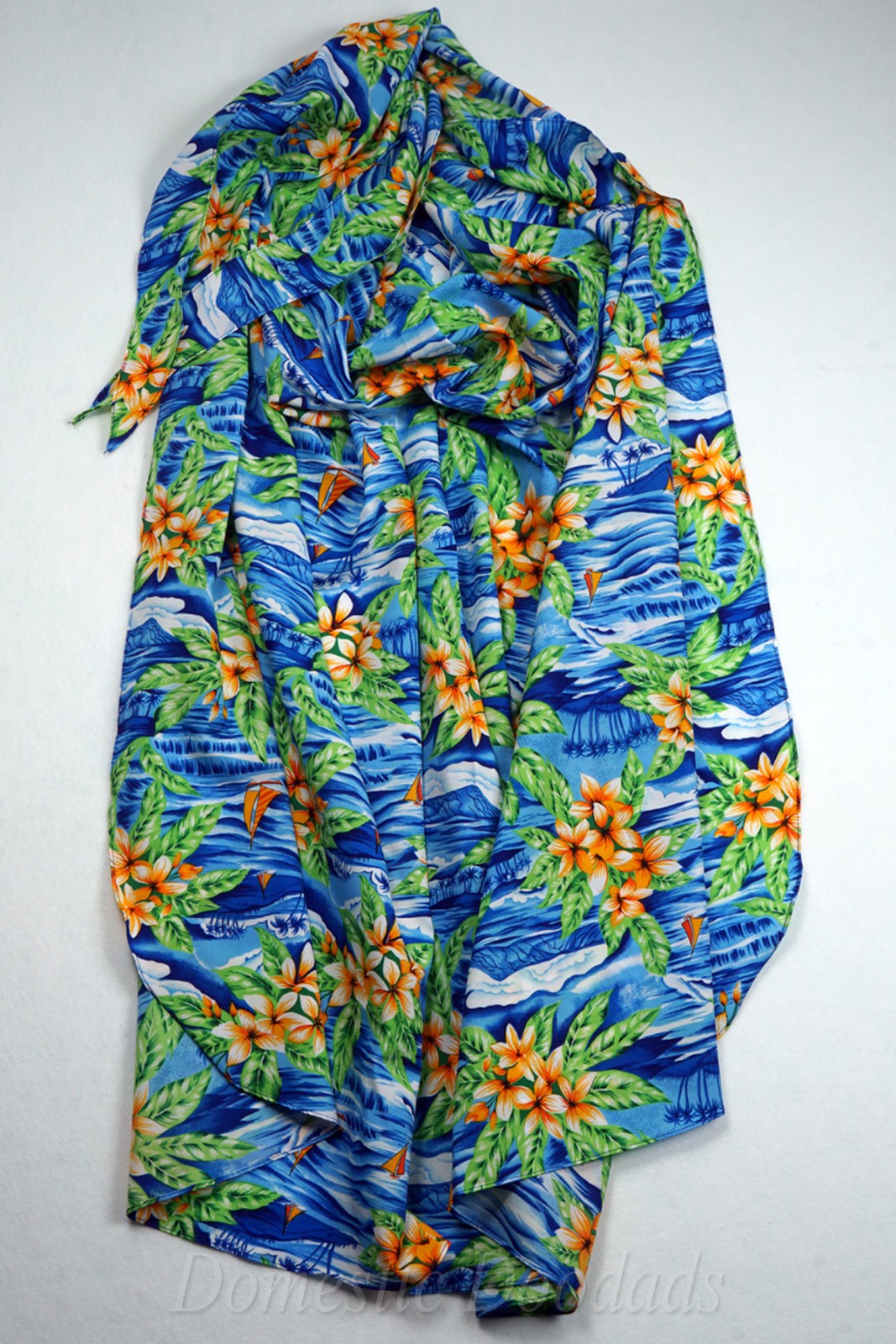 Hilo Hattie’s Hawaii Pareau Floral Dress – One Size Gives You 14 Different Looks