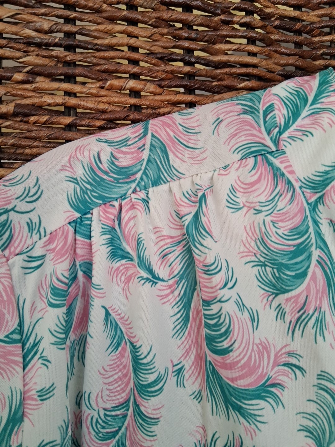 Vintage 70s Blue And Pink Paisley Feathers Med? Retro Disco Groovy Mod Unbrand