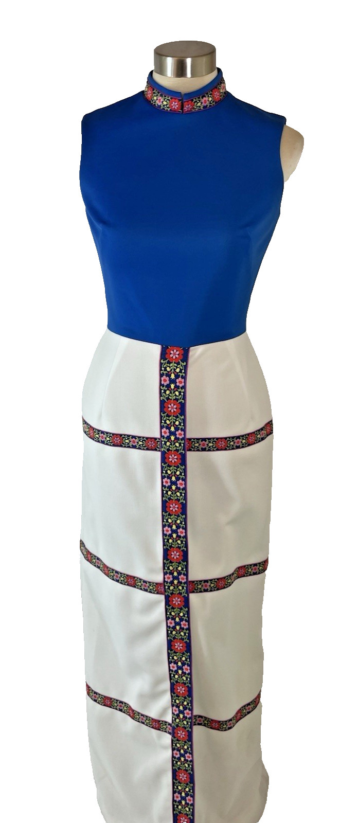 Vintage 70s Weeks Tres Chic Sleeveless Maxi Dress Floral Embroidery Trim Sz Sm