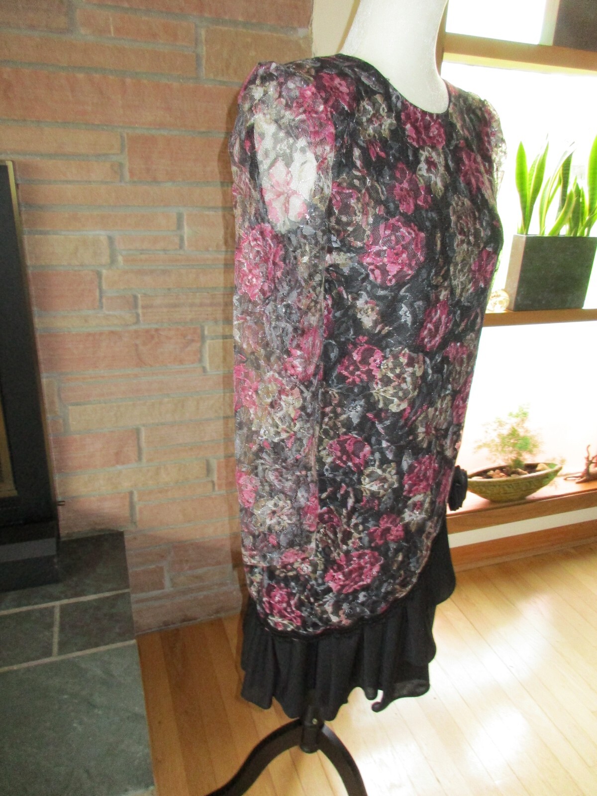 NWT 80s Prom Dress Vintage Shiny Metallic Gold Floral Lace Black Dress size 6 P