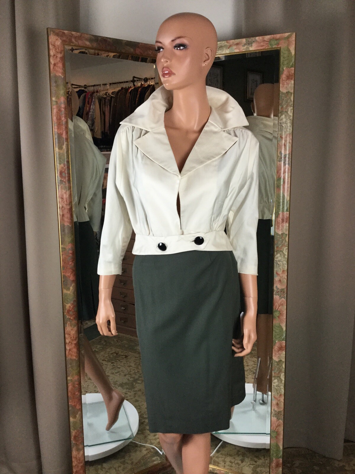 Vintage Olive Green Pencil Skirt Sz 2 Ivory Jacket Bomber Style Sz 10 Pin Up