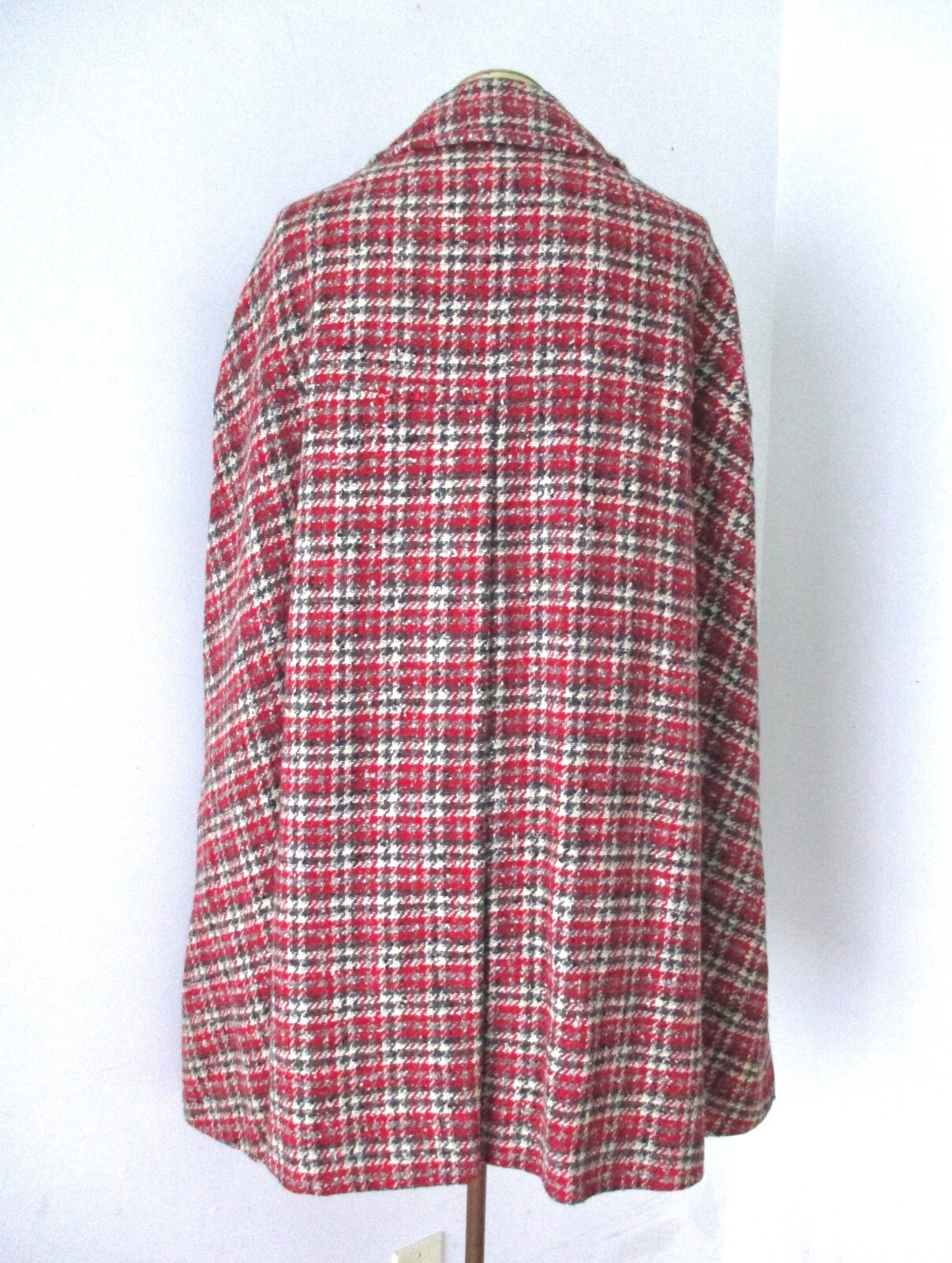 RARE Vtg 60s Pendleton Red Gray Black Houndstooth Tweed Button Cape Armholes M