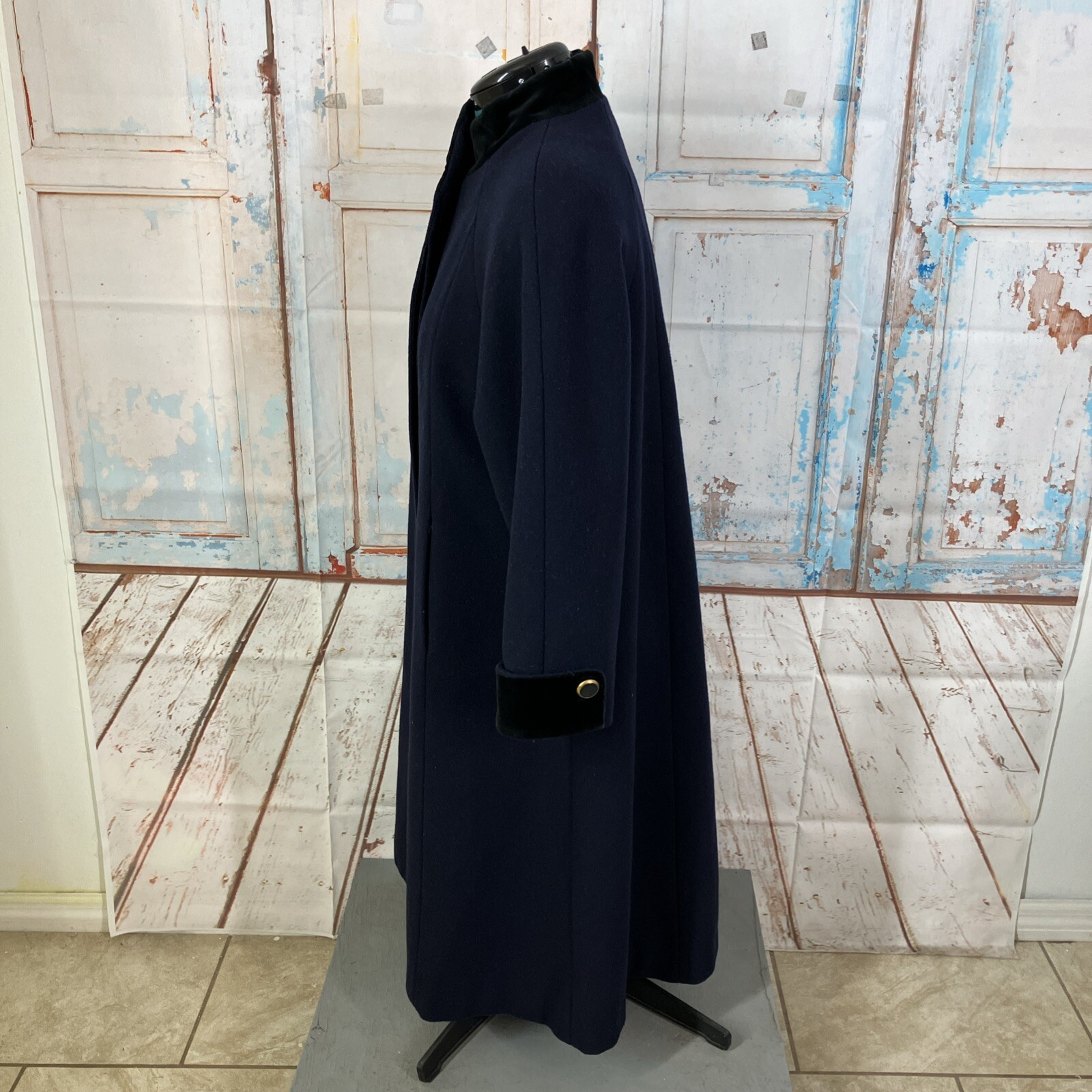 Donny Brook Wool Navy Blue Winter Warm Coat Size 4P Black Velvet Collar And Cuff
