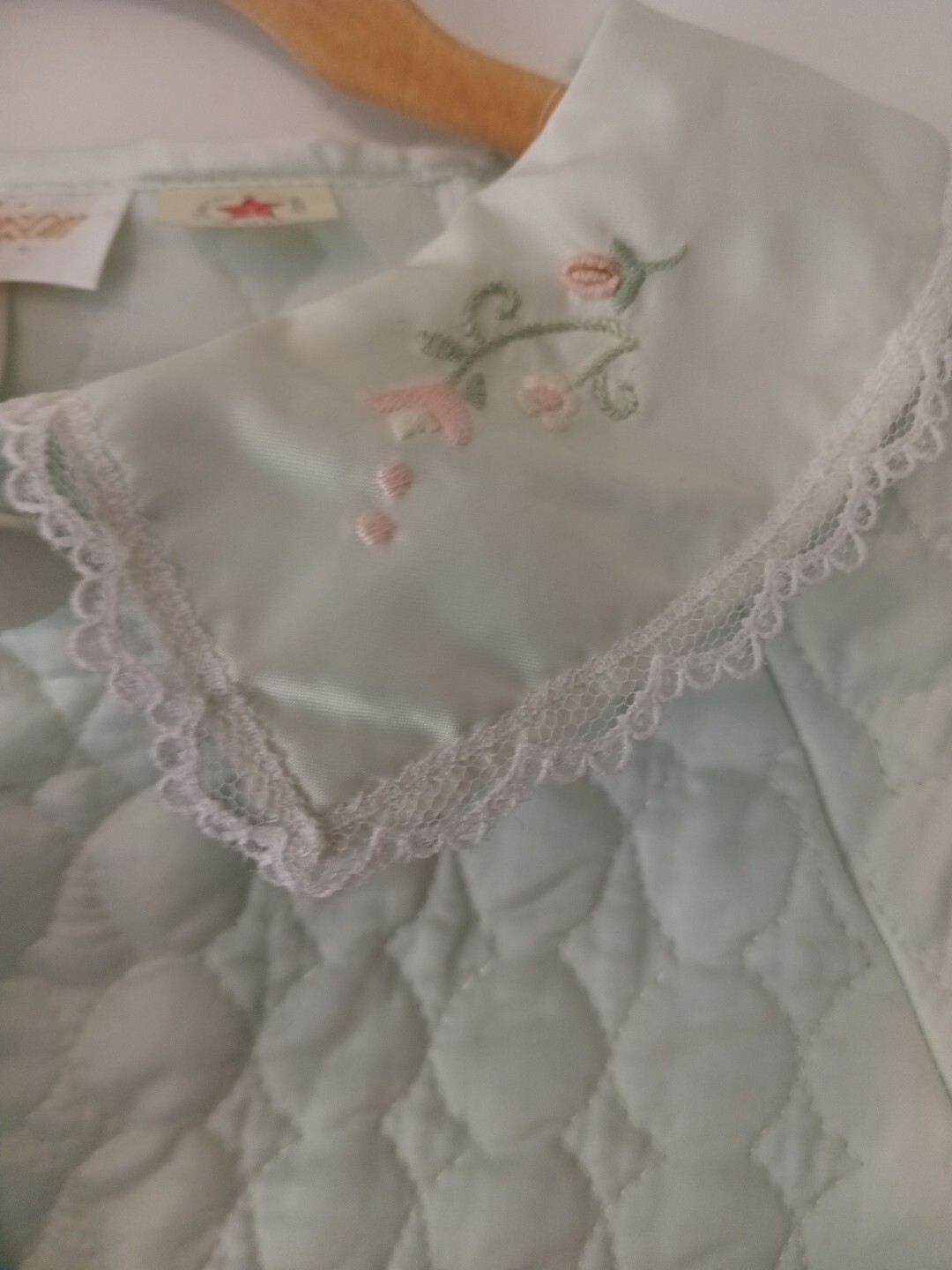 Vtg Barbizon Quilted Nylon Satin Button Front Long Robe-S-Mint Green-NOS W/Tags