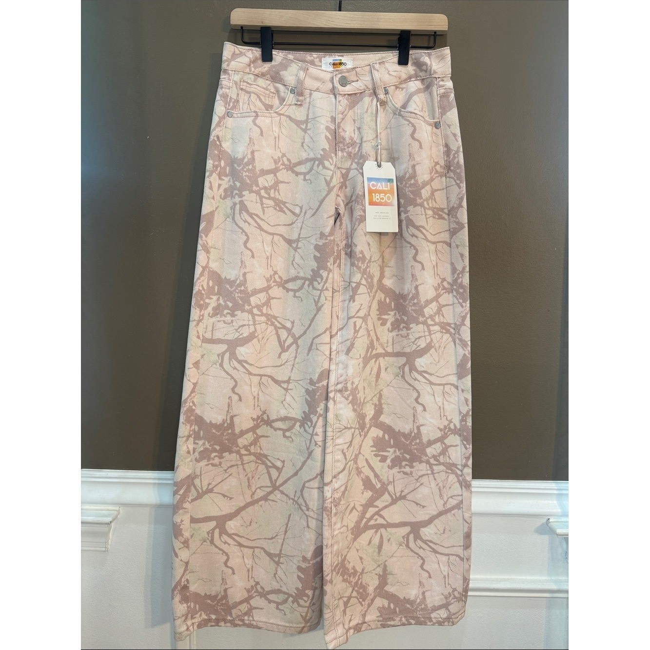 Cali 1850 Pink Camo Wide Leg Low Rise Jeans NWT 26