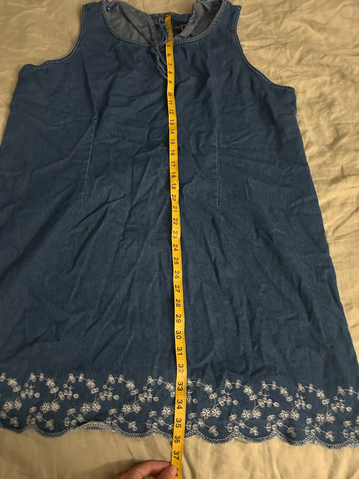 90’s vintage jean dress, floral embroidery, 2x, 100% cotton. Original TY wear.