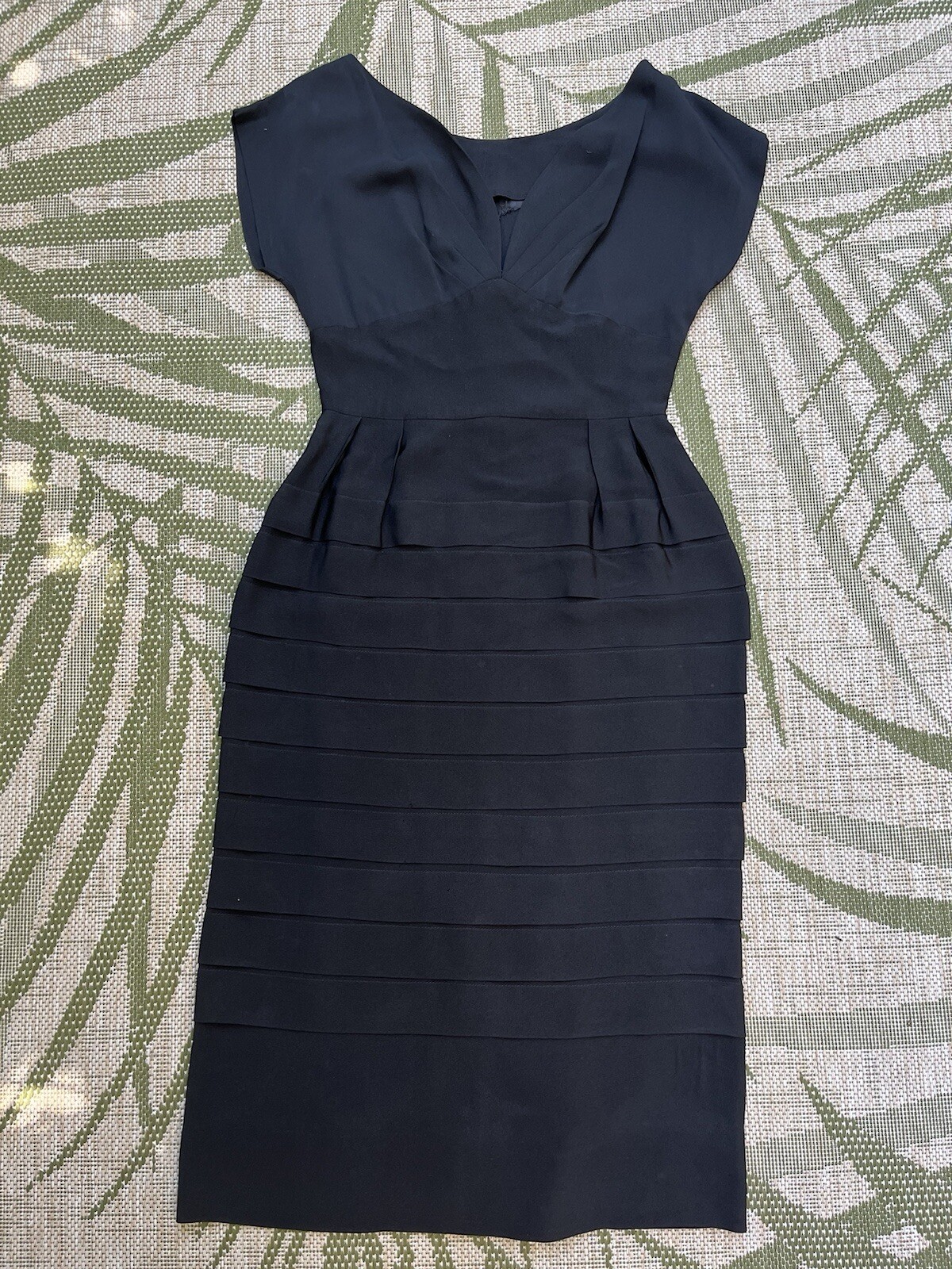 Vintage Stunning 1940’s 40’s Black Bombshell Dress Pinup S Fits 6 Large Chest