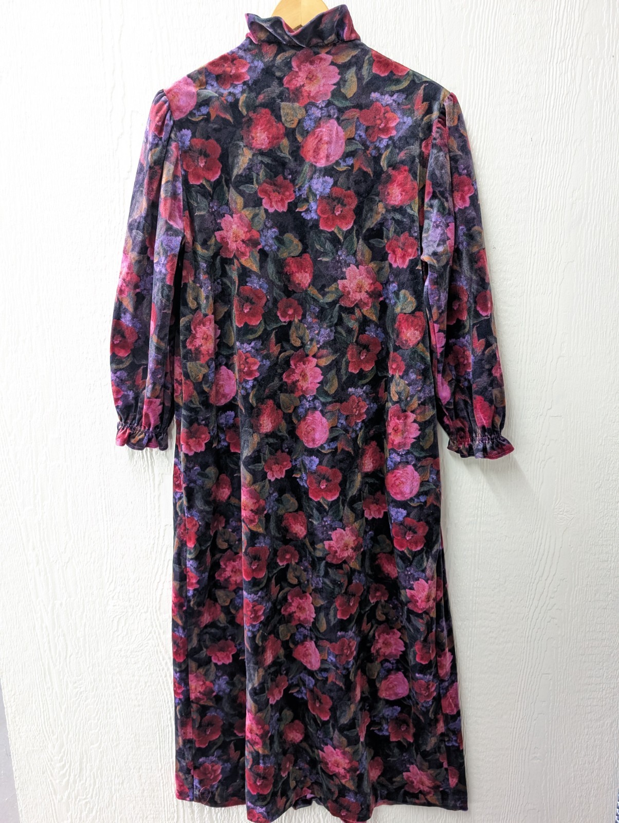 Vintage Appel Floral Velvet Velour Robe House Coat Victorian Granny Size M/L