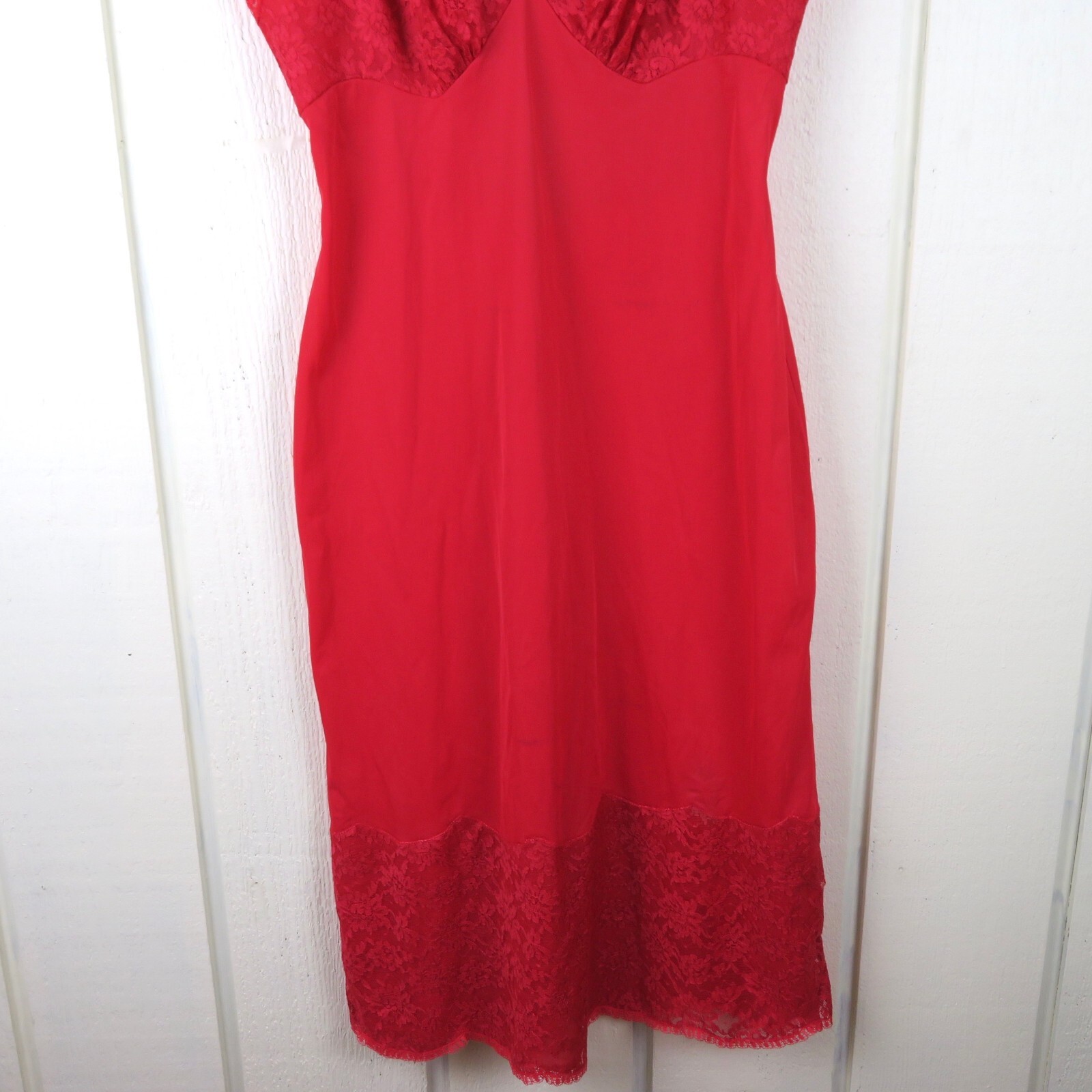 Vintage Vanity Fair Night Gown Nylon Tricot Lace Red 34 T