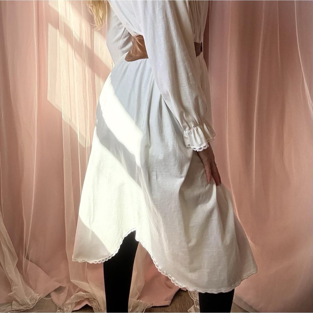 Vintage Victorian Style White Pink Ribbon Insert Lace Nightgown