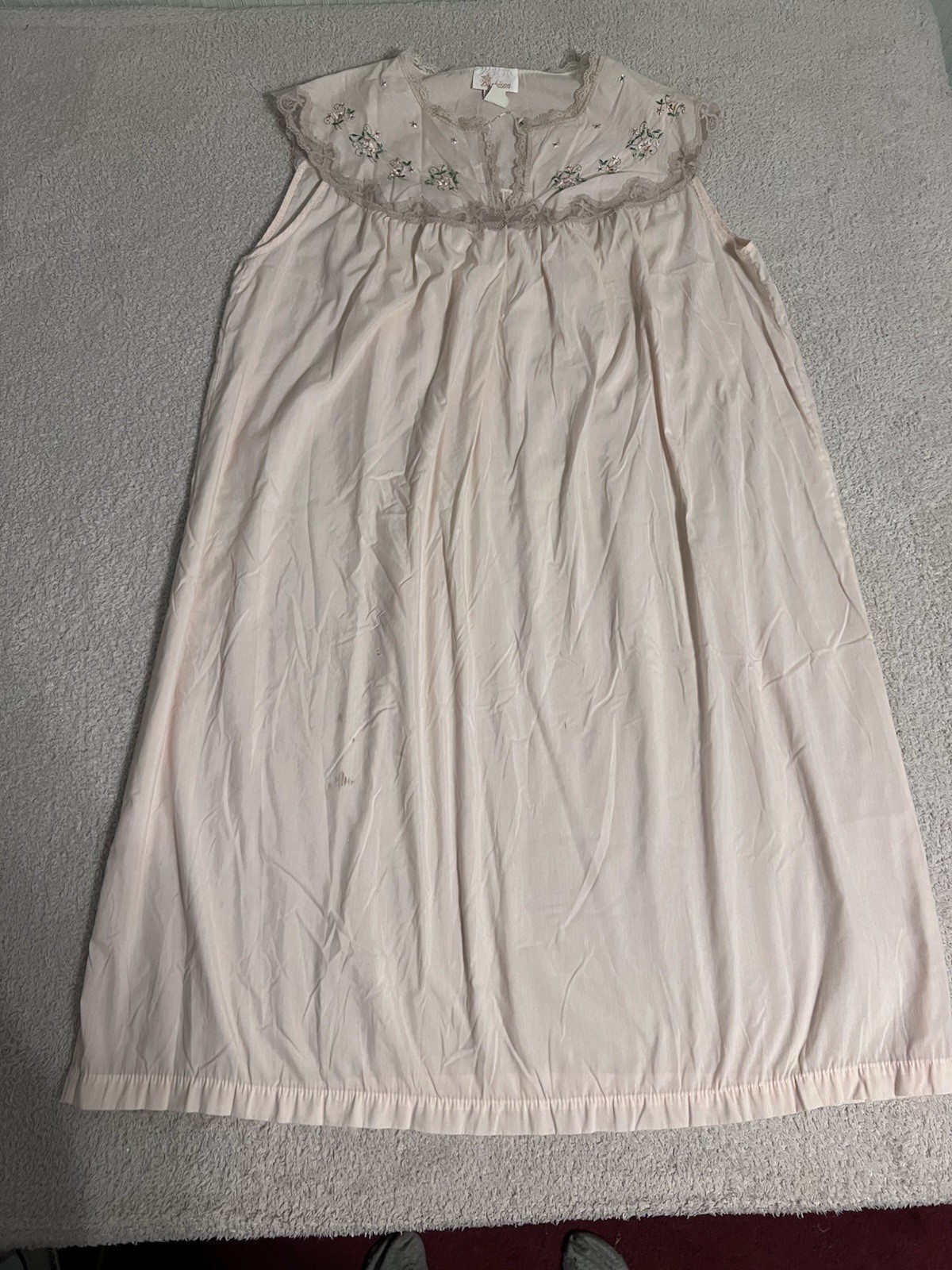 Barbizon Vintage 1980’s tricot XL nightgown plush pink floral embroidery