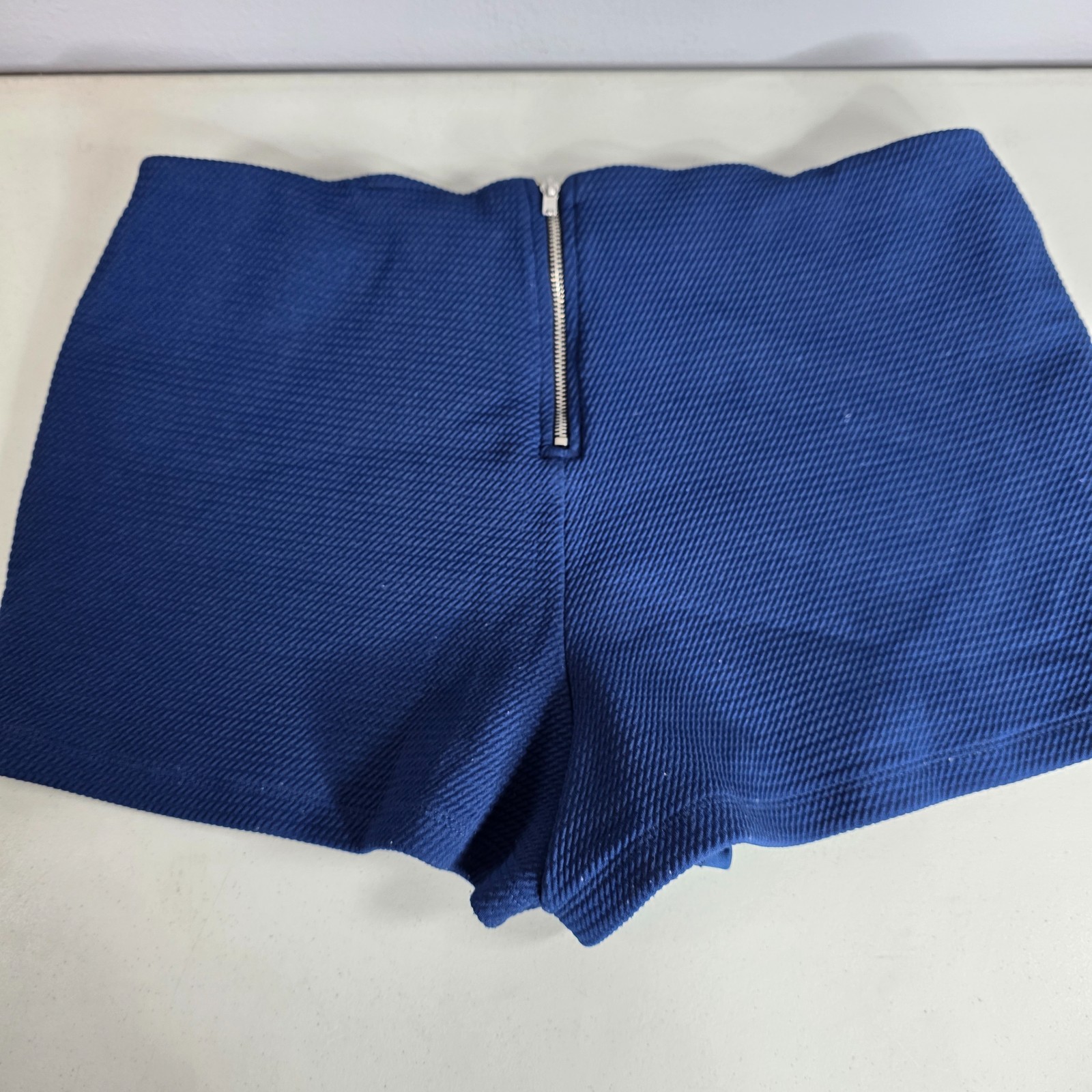 One Clothing Womens Dress Shorts Size Large L Blue Zip Back Summer Casual