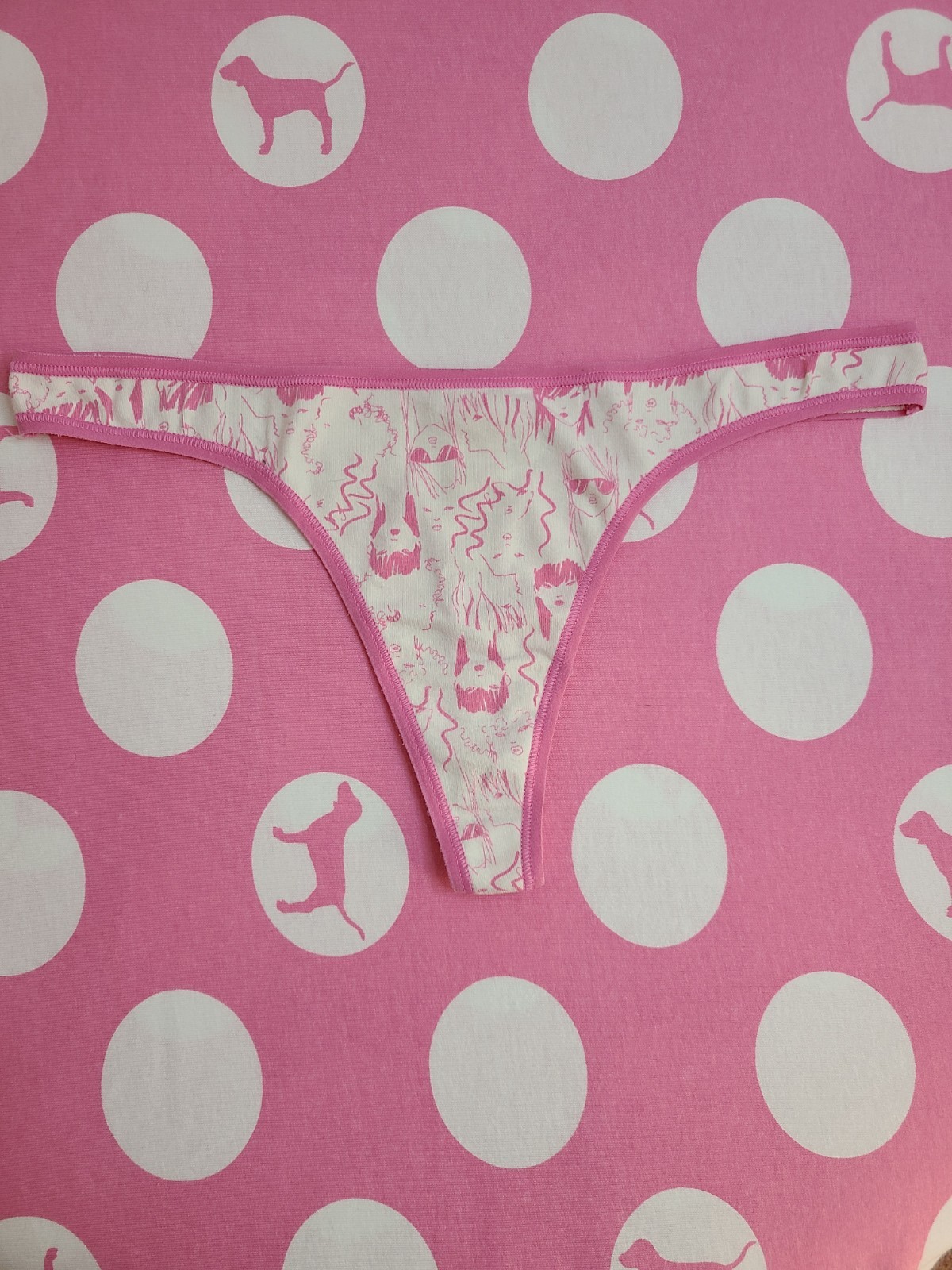 Rare VTG VS PINK Low Rise Graphic Cotton Thong Panty Size M Pink Faces