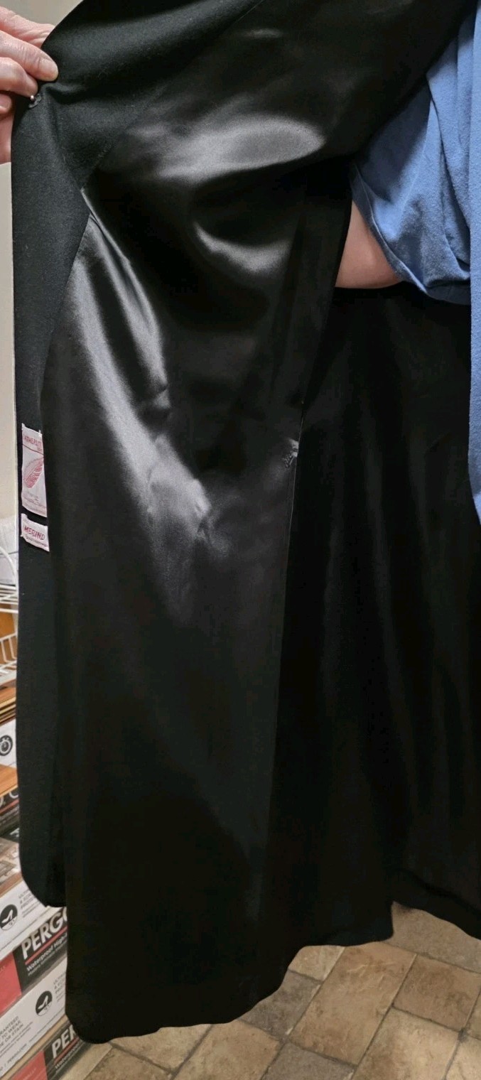 Vintage Wellington Fashions Black Merino Wool Full Length Cape Poncho Coat Cloak
